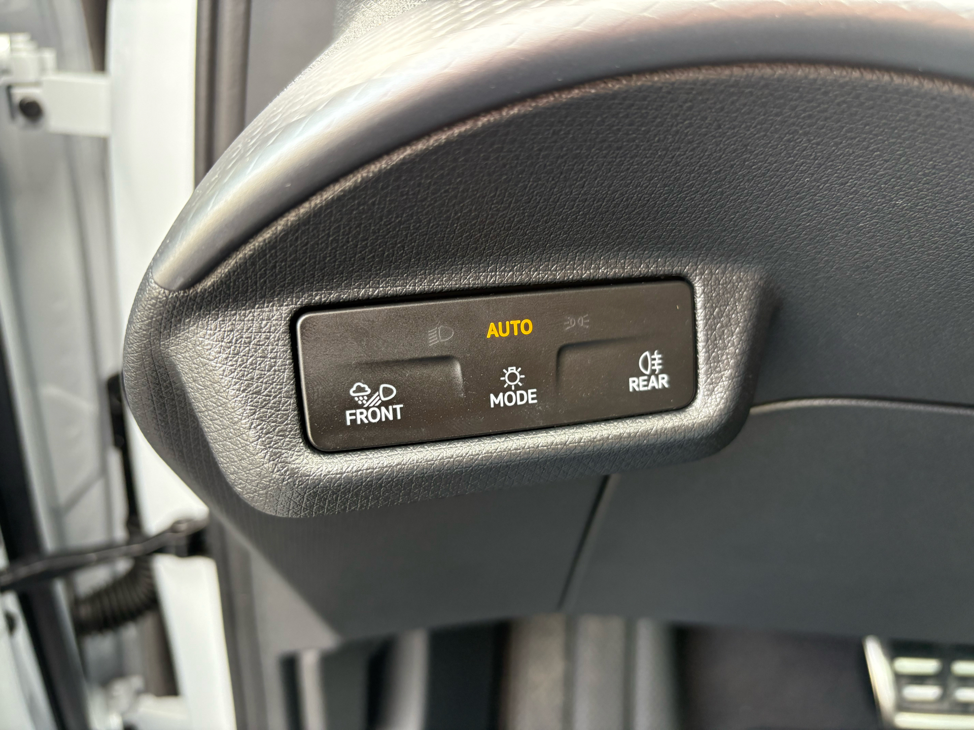 Billede af Cupra Tavascan EL VZ Adrenaline 4X4 340HK 5d Aut.