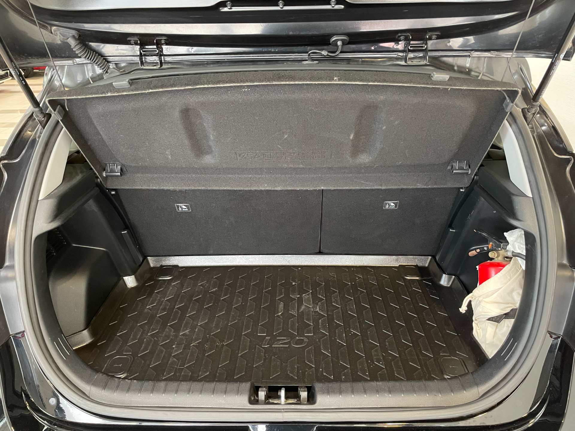 Billede af Hyundai i20 1,0 T-GDI Essential Komfort DCT 100HK 5d 7g Aut.