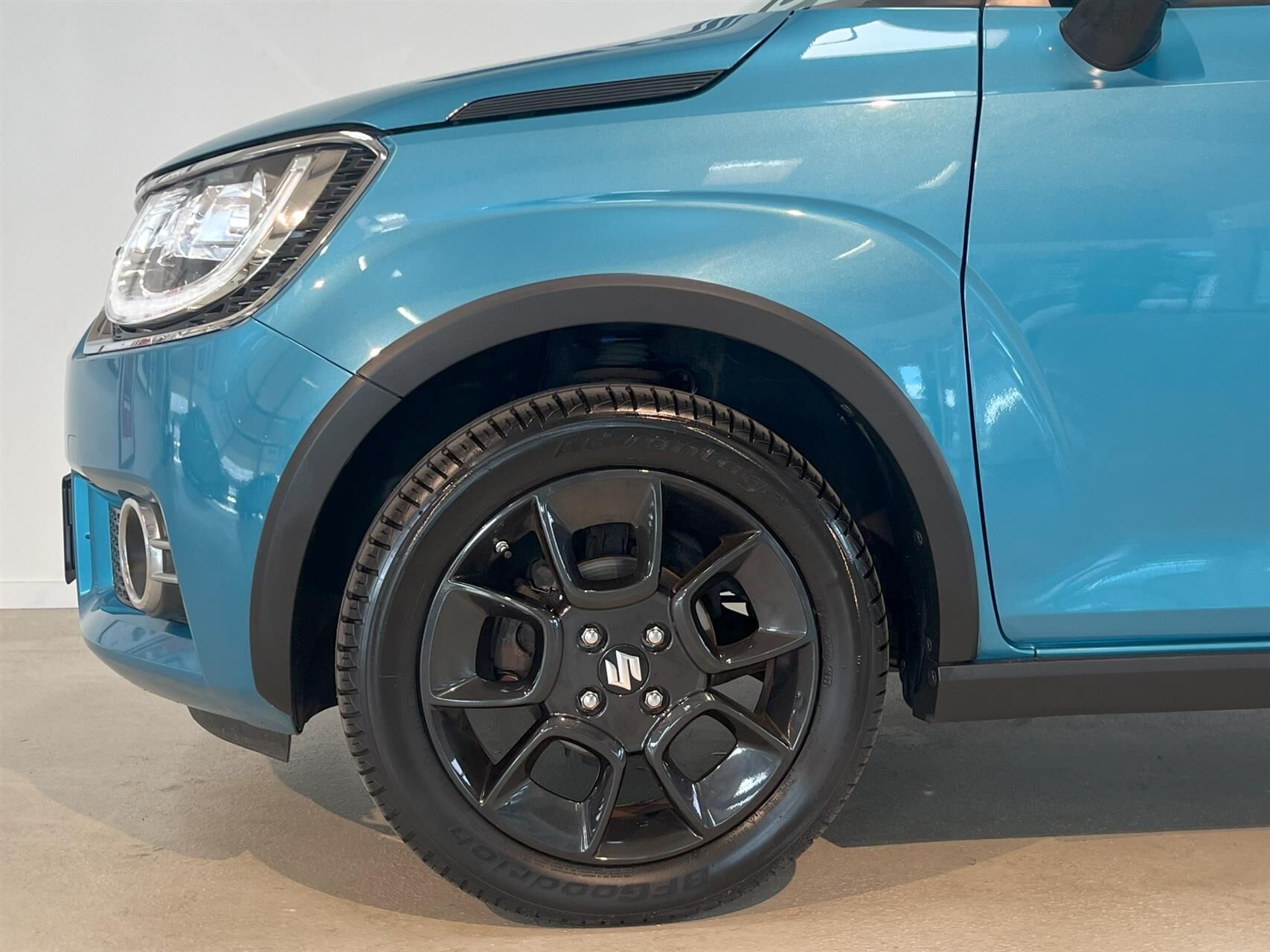 Billede af Suzuki Ignis 1,2 Dualjet Adventure Gold 90HK 5d