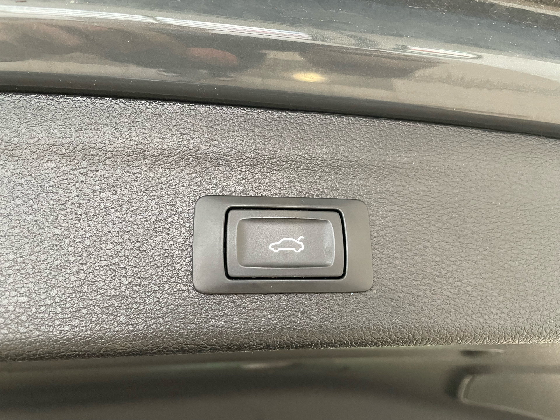 Billede af Audi Q3 1,4 45 TFSI e  Plugin-hybrid Attitude Plus S Tronic 245HK 5d 6g Aut.