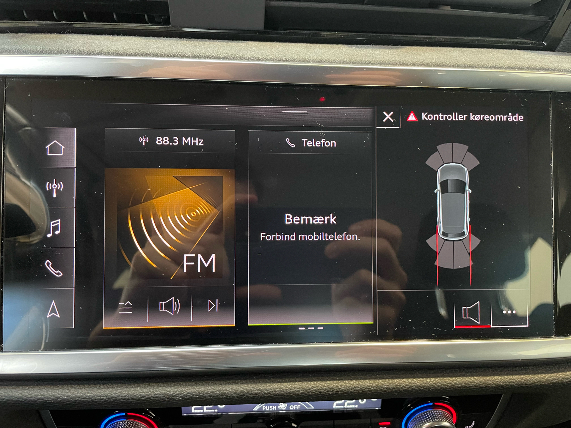 Billede af Audi Q3 1,4 45 TFSI e  Plugin-hybrid Attitude Plus S Tronic 245HK 5d 6g Aut.