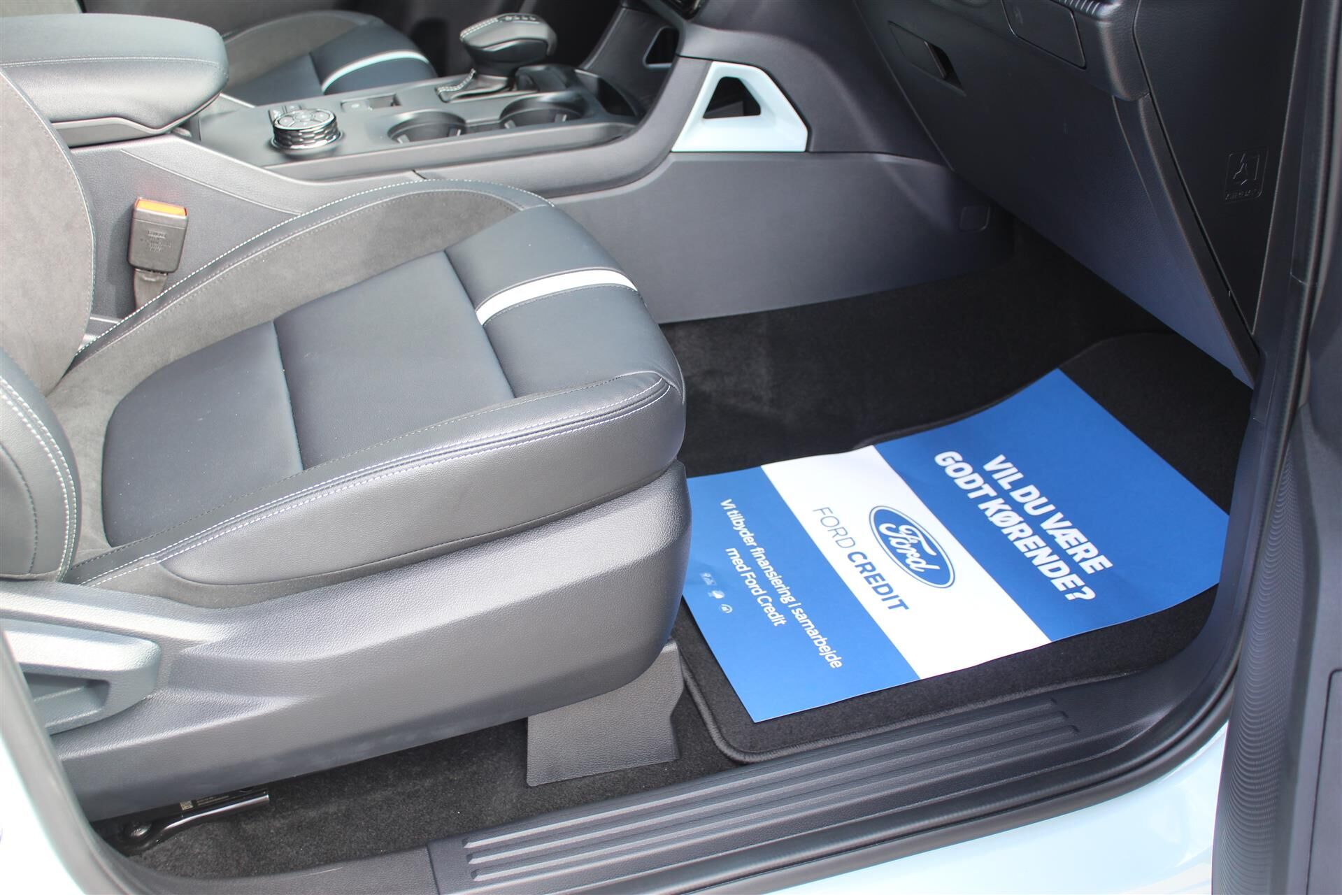 Billede af Ford Ranger Double Cab 2,3 EcoBoost  Plugin-hybrid Stormtrak e-4WD 281HK Pick-Up 10g Aut.