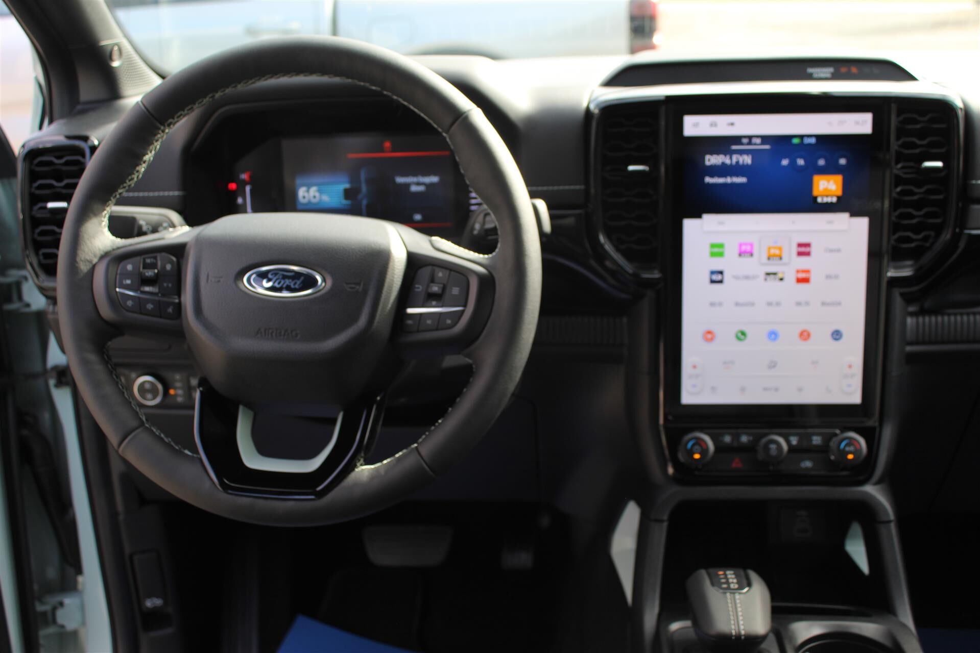 Billede af Ford Ranger Double Cab 2,3 EcoBoost  Plugin-hybrid Stormtrak e-4WD 281HK Pick-Up 10g Aut.