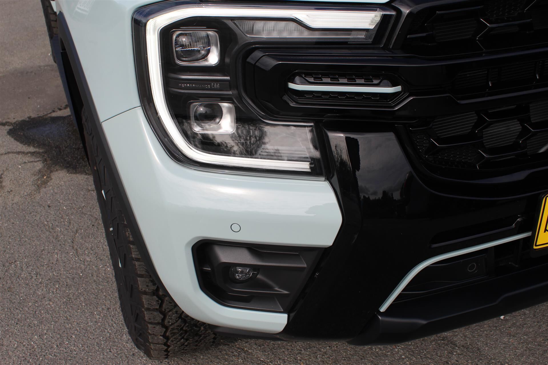 Billede af Ford Ranger Double Cab 2,3 EcoBoost  Plugin-hybrid Stormtrak e-4WD 281HK Pick-Up 10g Aut.