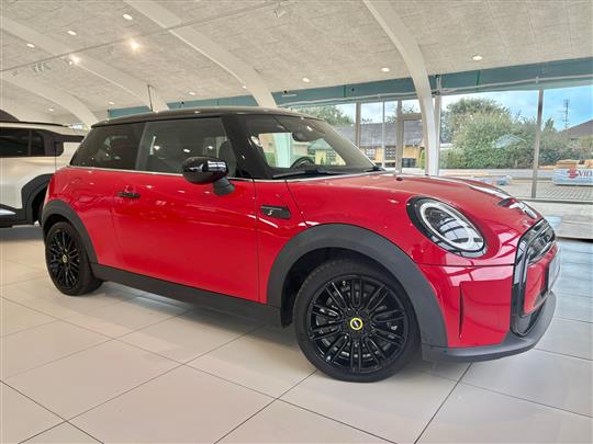 Mini Cooper SE EL Essential 184HK 3d Aut.