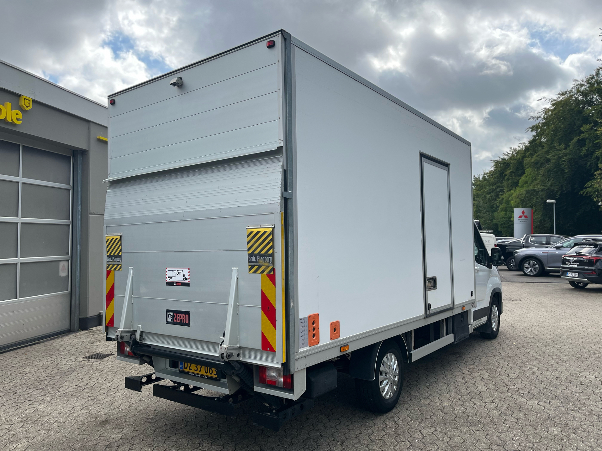 Billede af Maxus e-Deliver 9 N2 4050 KG Box/Lift EL   