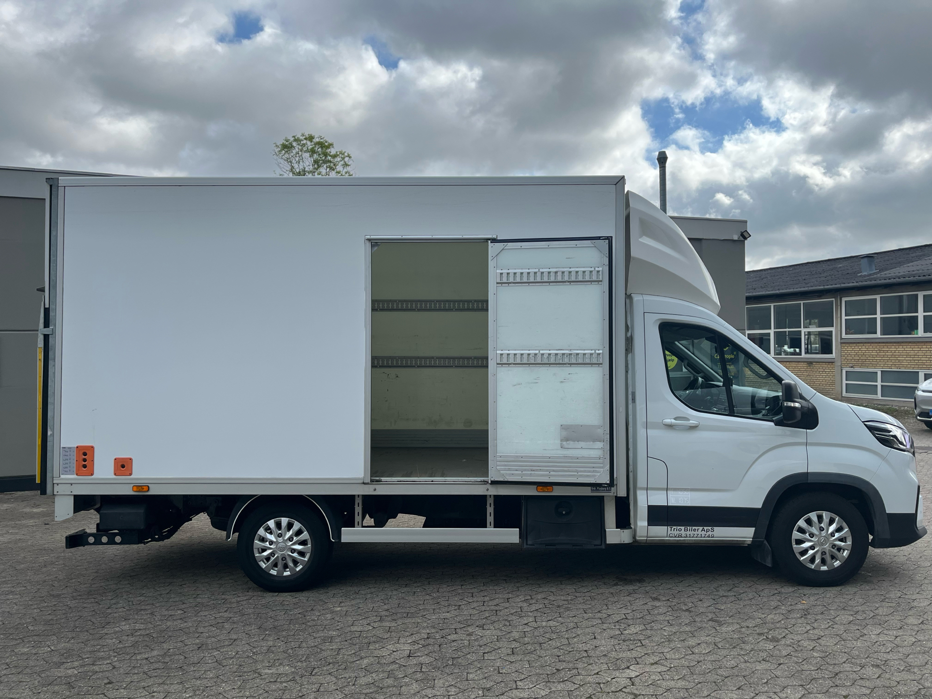 Billede af Maxus e-Deliver 9 N2 4050 KG Box/Lift EL   