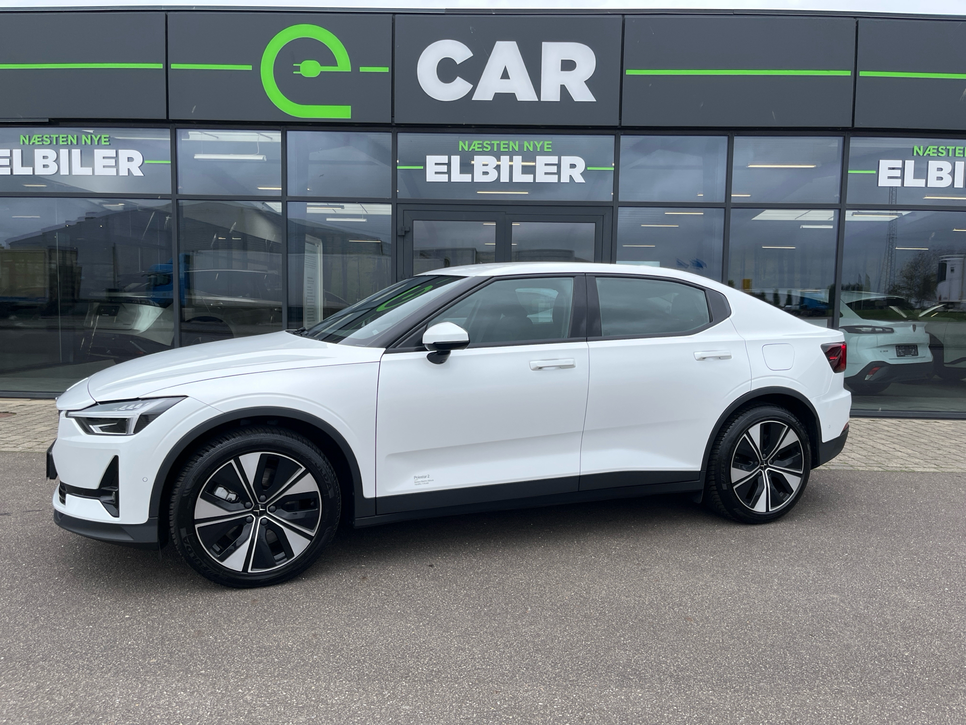 Billede af Polestar 2 EL Long range Single motor 231HK 5d Aut.