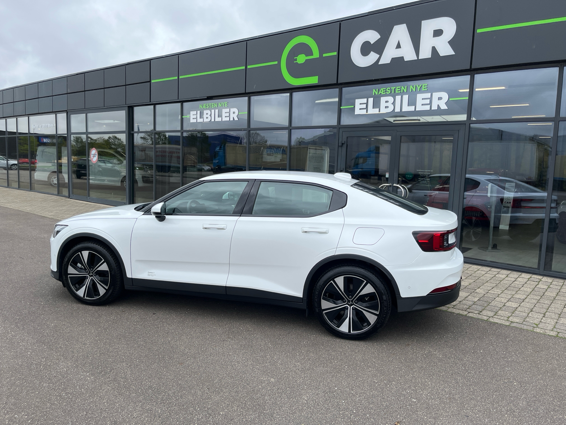 Billede af Polestar 2 EL Long range Single motor 231HK 5d Aut.