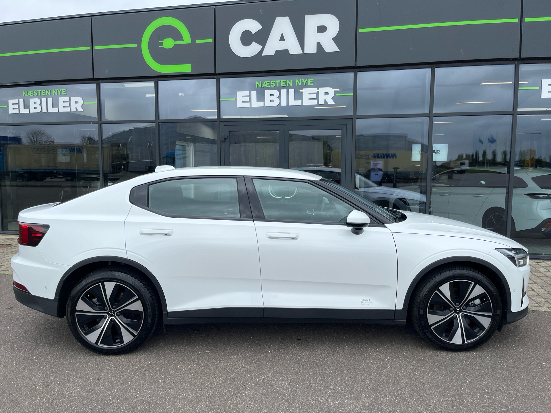 Billede af Polestar 2 EL Long range Single motor 231HK 5d Aut.