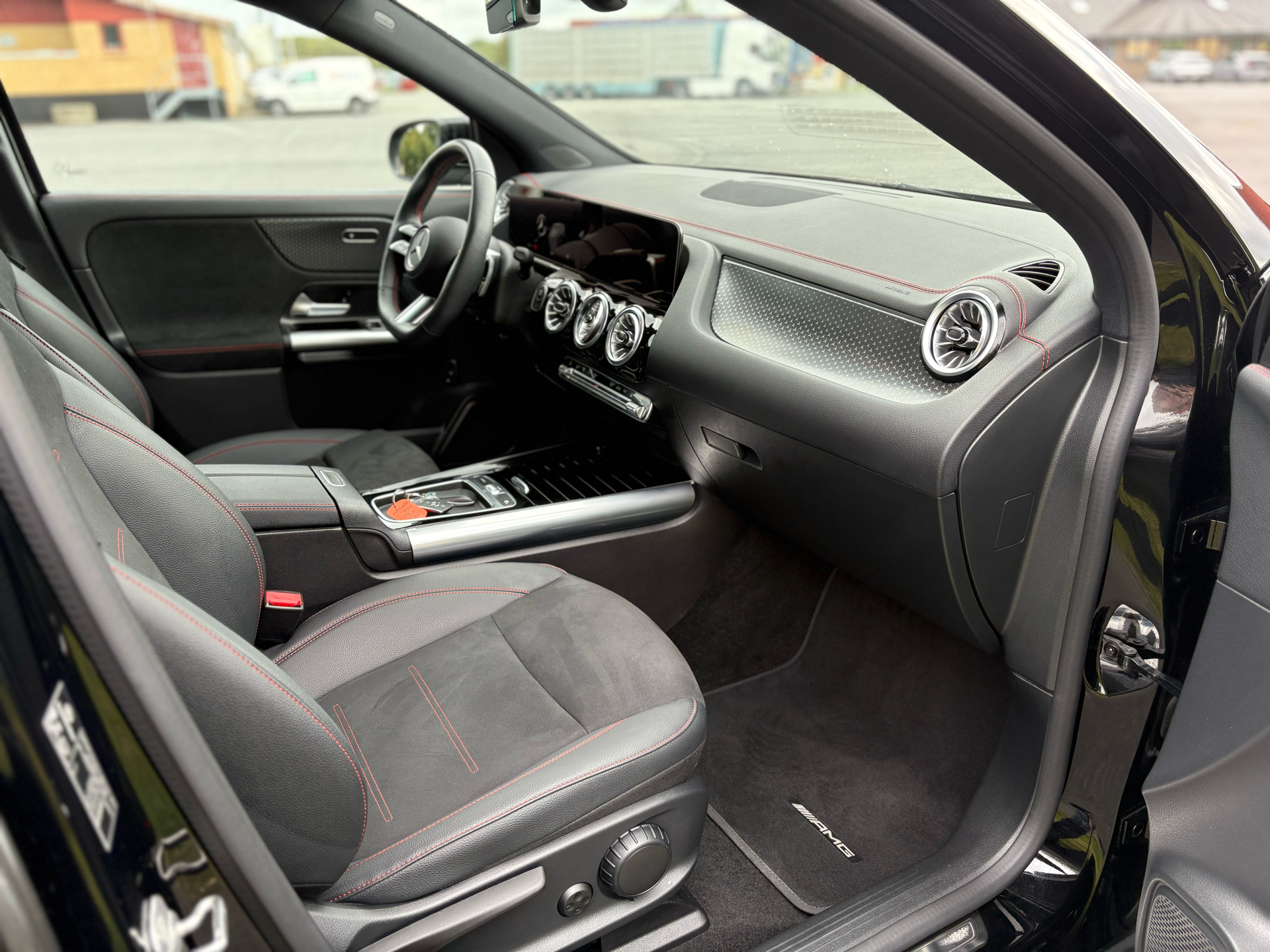 Billede af Mercedes-Benz EQA 350 EL AMG Advance 4Matic 292HK 5d Aut.