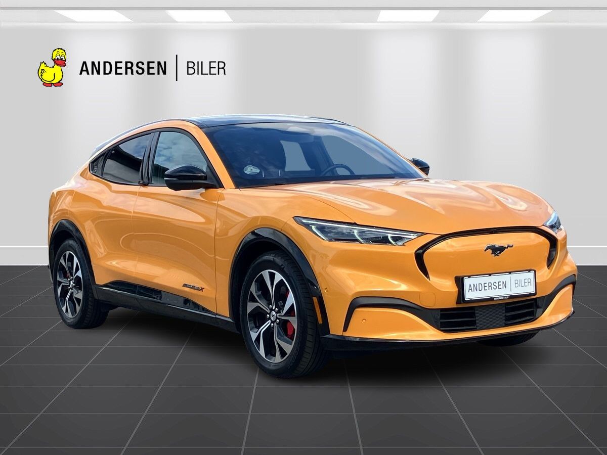 Billede af Ford Mustang Mach-E EL UR Premium AWD 351HK 5d Aut.