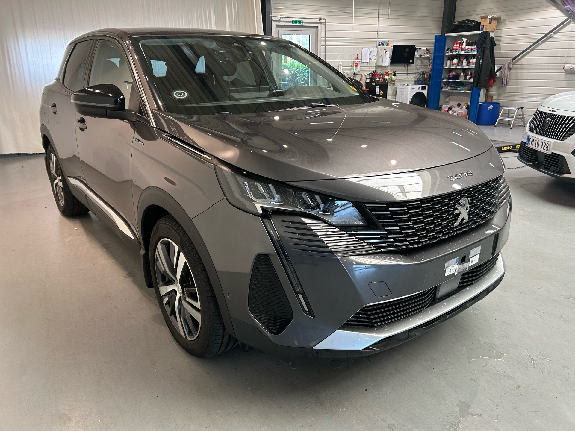 Billede af Peugeot 3008 1,6 PureTech  Plugin-hybrid Selection Sport EAT8 225HK 5d 8g Aut.