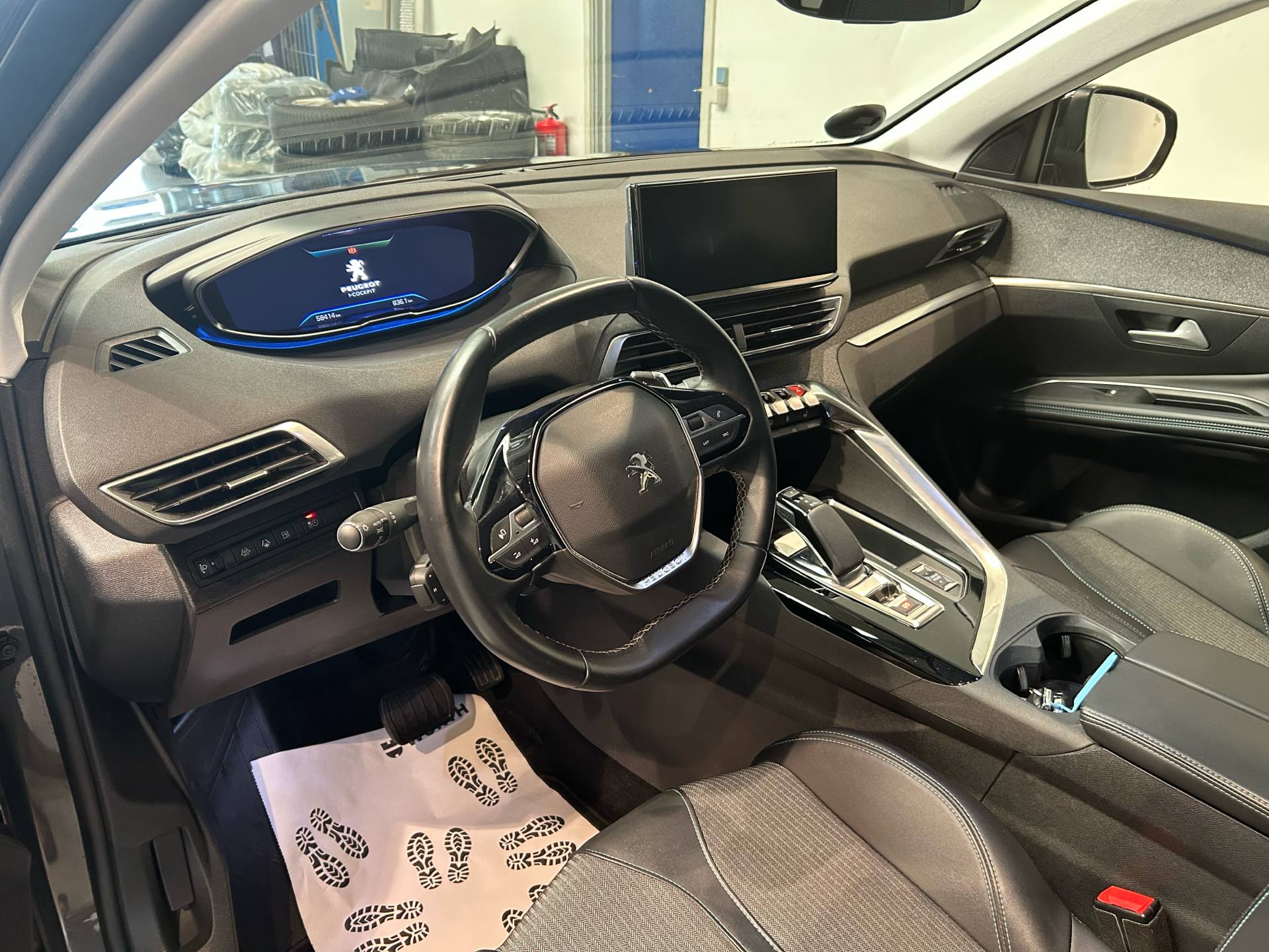 Billede af Peugeot 3008 1,6 PureTech  Plugin-hybrid Selection Sport EAT8 225HK 5d 8g Aut.