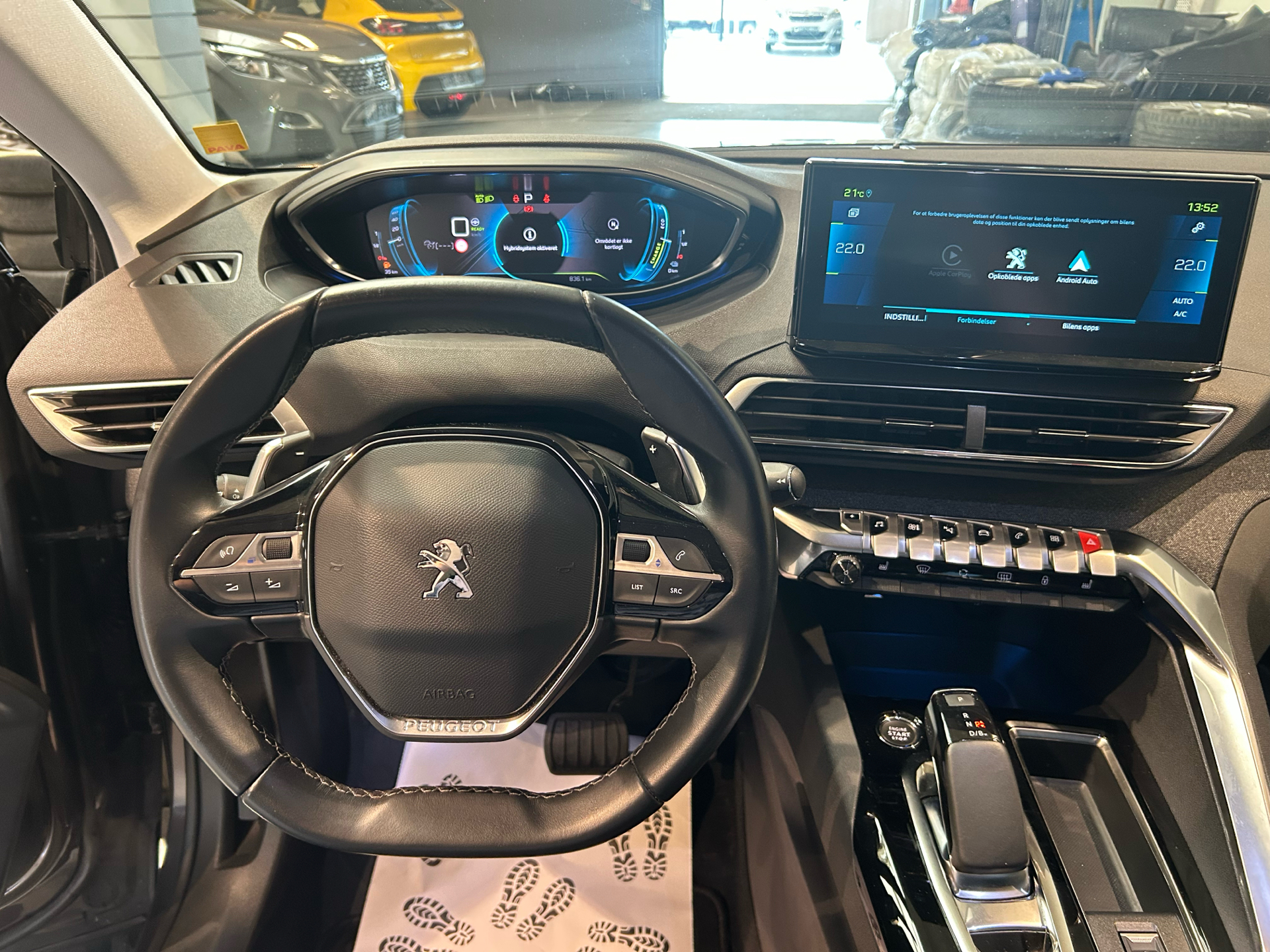 Billede af Peugeot 3008 1,6 PureTech  Plugin-hybrid Selection Sport EAT8 225HK 5d 8g Aut.