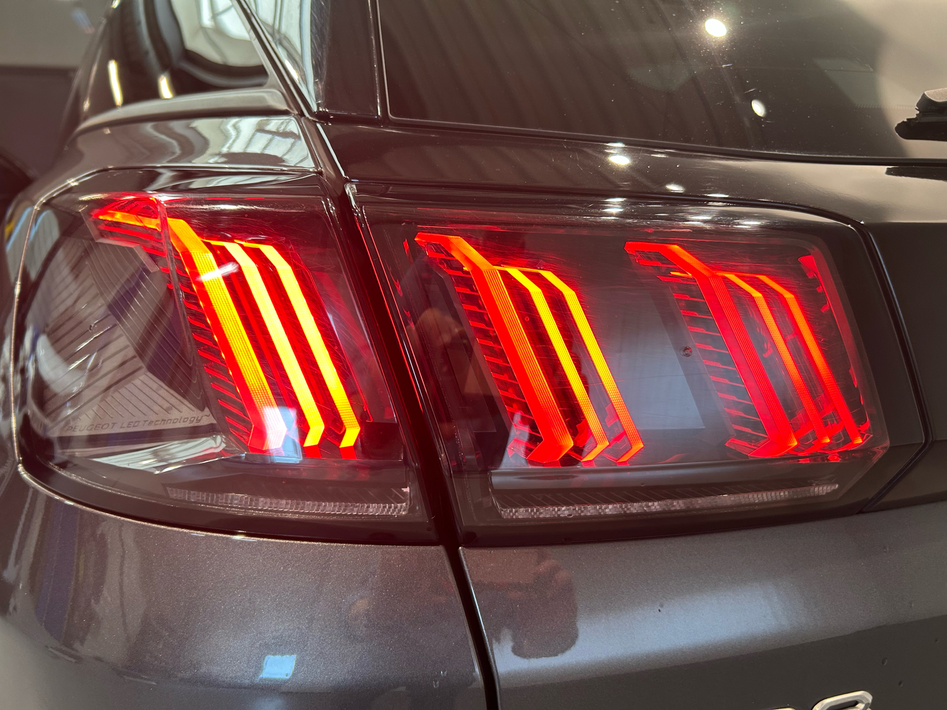Billede af Peugeot 3008 1,6 PureTech  Plugin-hybrid Selection Sport EAT8 225HK 5d 8g Aut.
