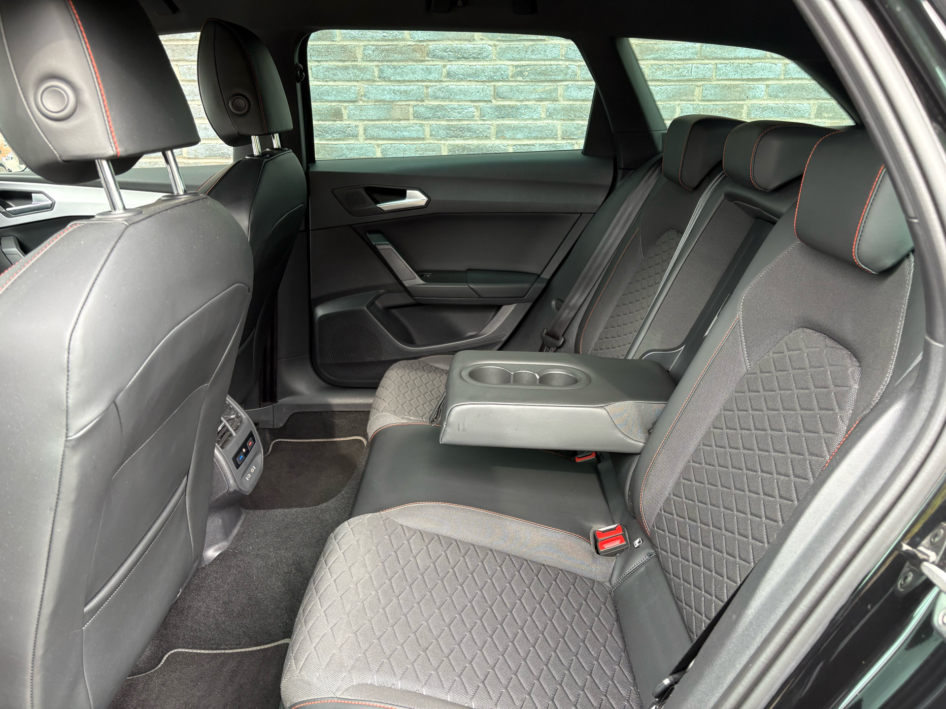 Billede af Seat Leon Sportstourer 1,5 e-TSI  Mild hybrid FR DSG 150HK Stc 7g Aut.