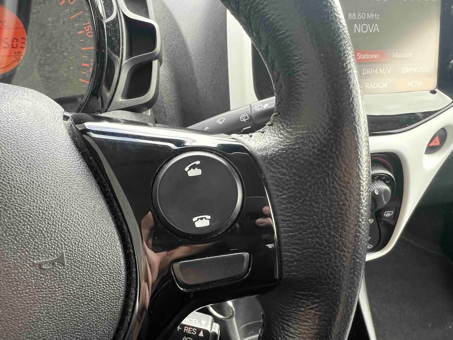 Billede af Peugeot 108 1,0 e-Vti White Edition 69HK 5d