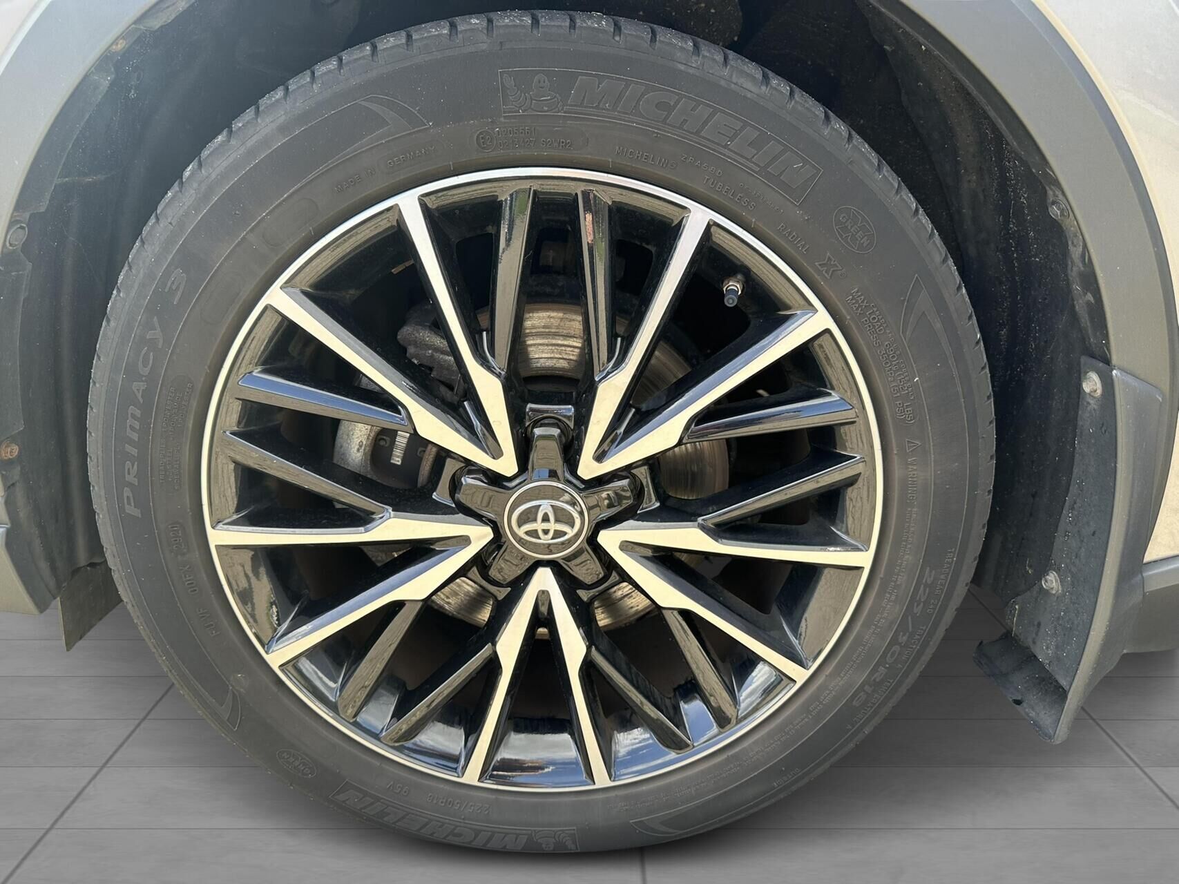 Billede af Toyota C-HR 2,0 Hybrid C-HIC Multidrive S 184HK 5d Aut.