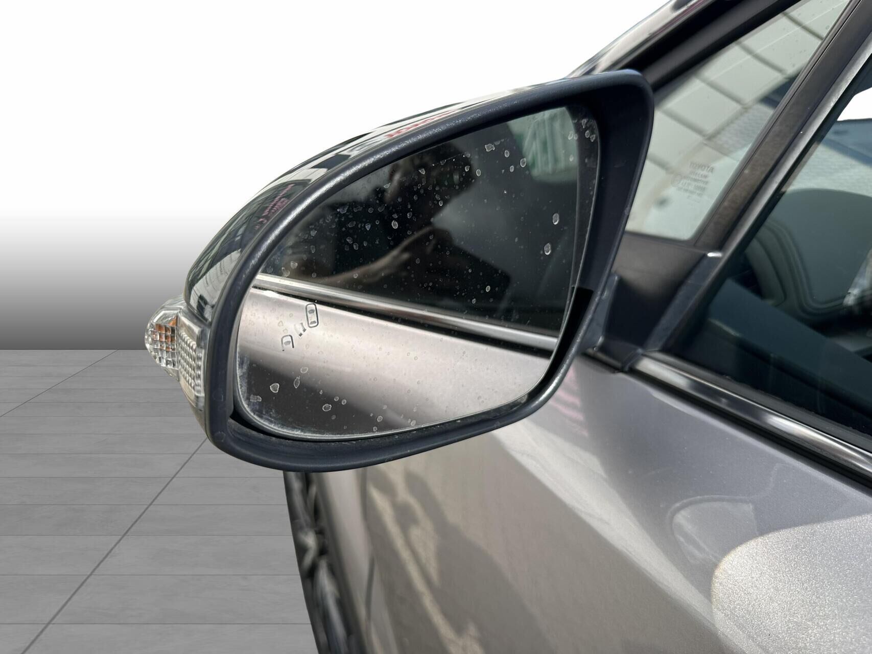 Billede af Toyota C-HR 2,0 Hybrid C-HIC Multidrive S 184HK 5d Aut.