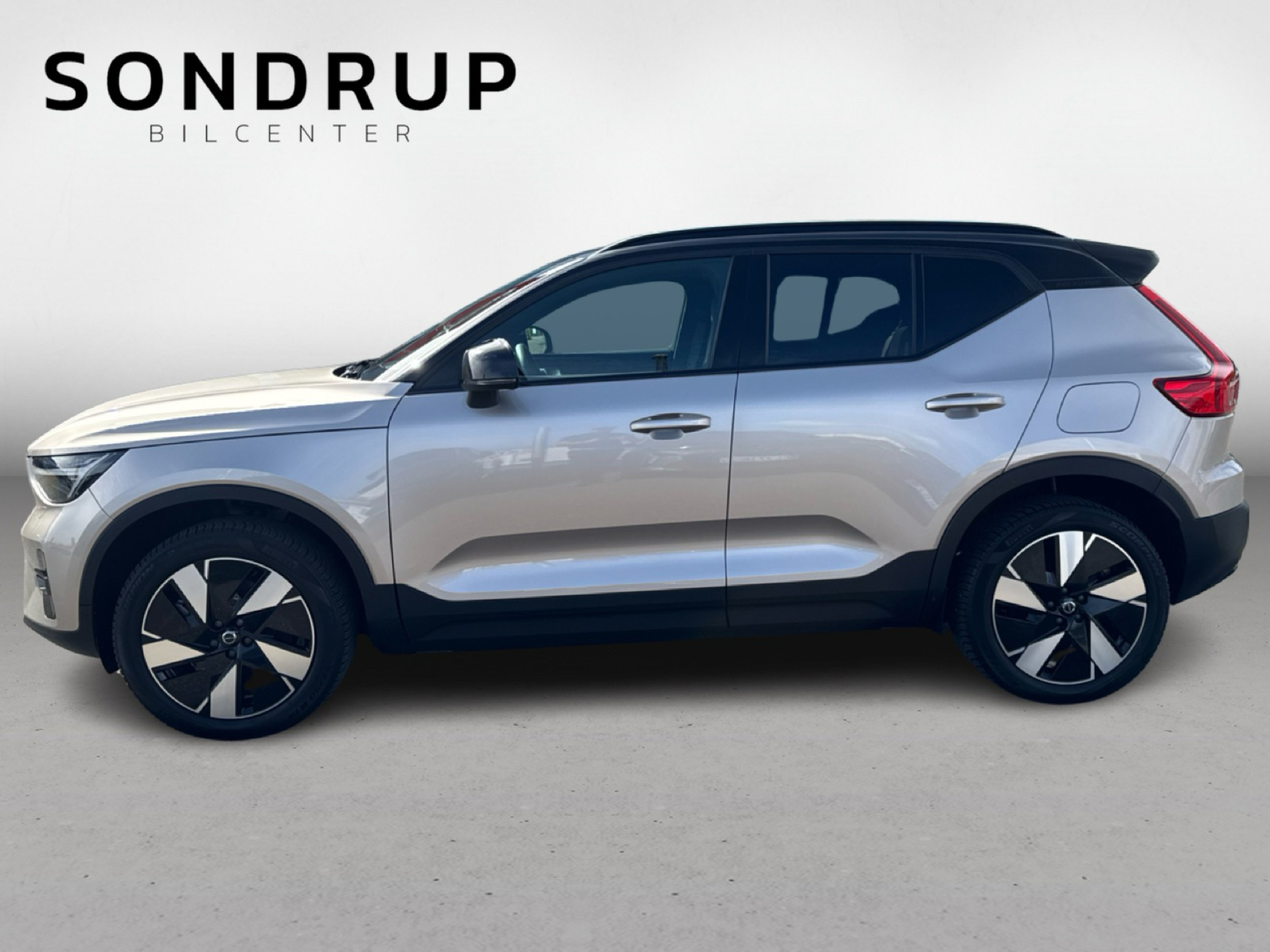 Billede af Volvo XC40 Recharge Twin Plus AWD 408HK 5d Aut.