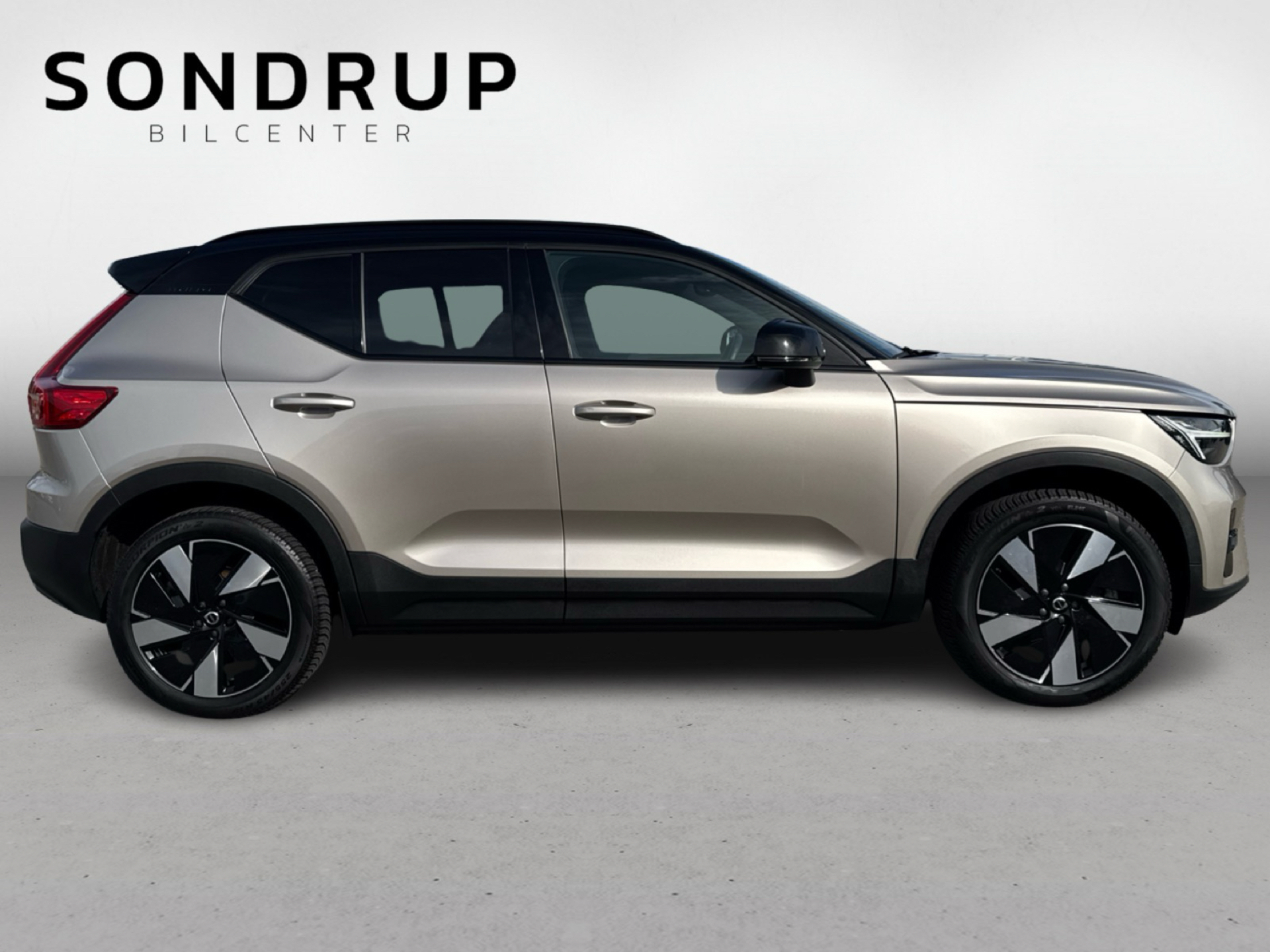 Billede af Volvo XC40 Recharge Twin Plus AWD 408HK 5d Aut.