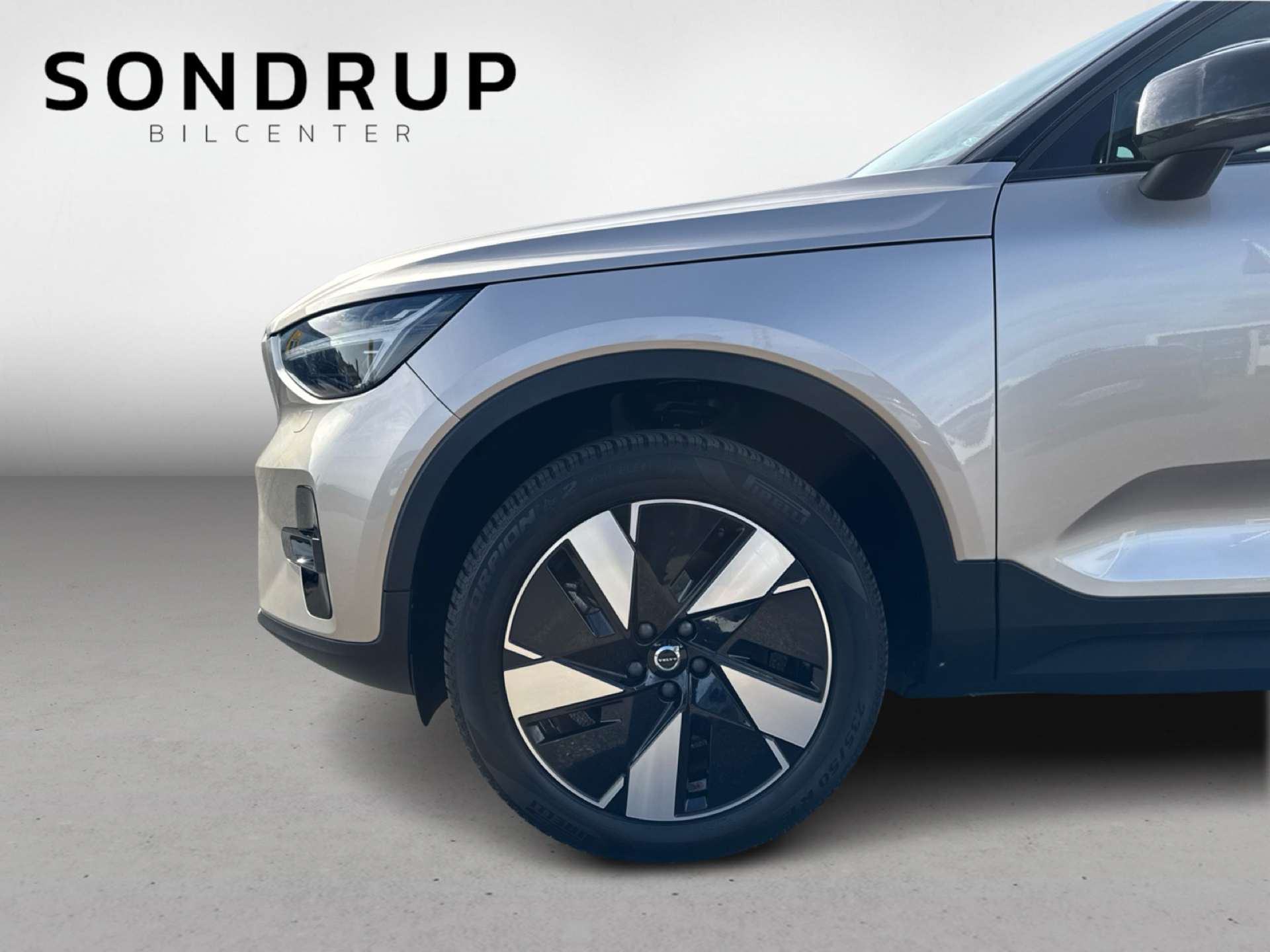 Billede af Volvo XC40 Recharge Twin Plus AWD 408HK 5d Aut.