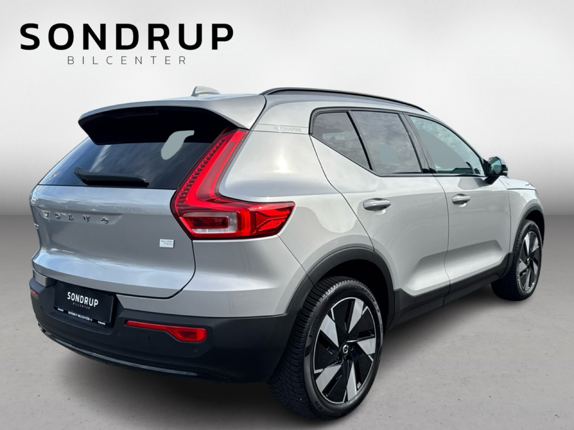 Billede af Volvo XC40 Recharge Twin Plus AWD 408HK 5d Aut.
