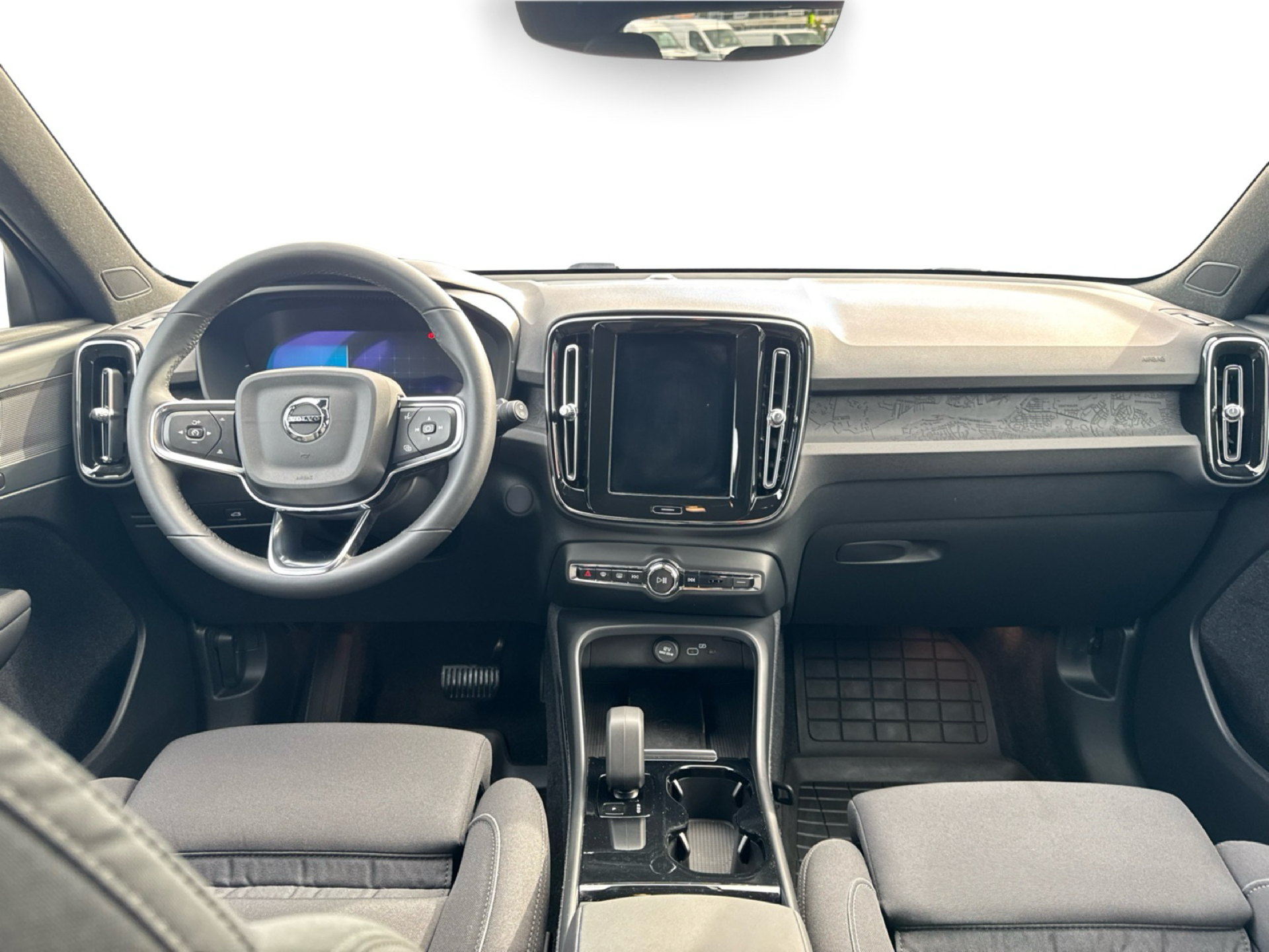 Billede af Volvo XC40 Recharge Twin Plus AWD 408HK 5d Aut.