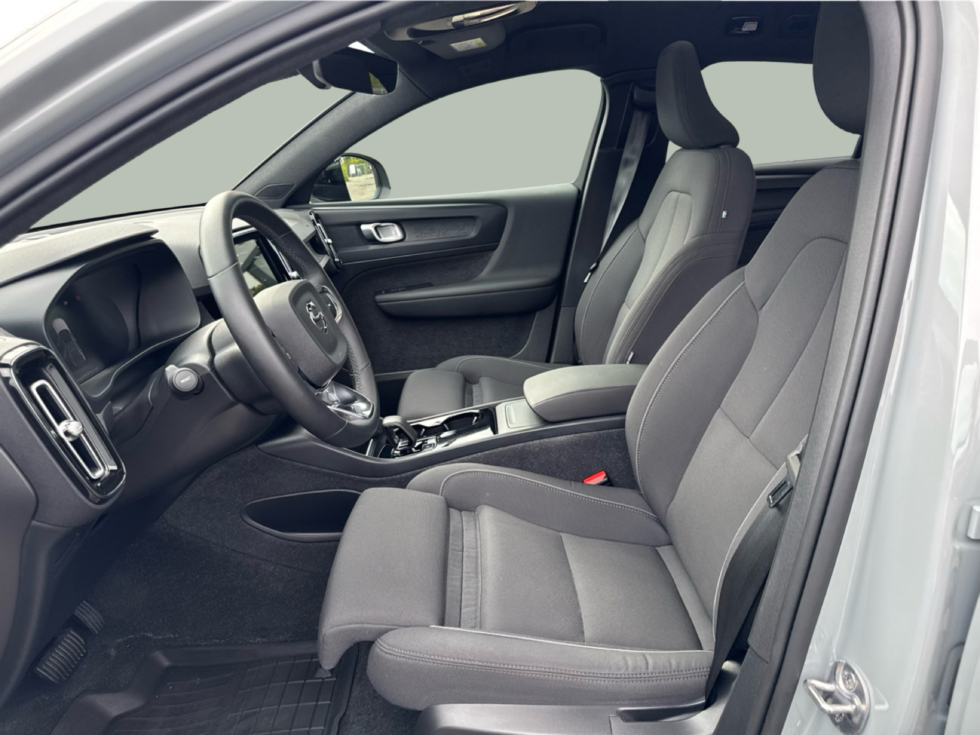 Billede af Volvo C40 Recharge Extended Range Plus 4WD 408HK 5d Aut.