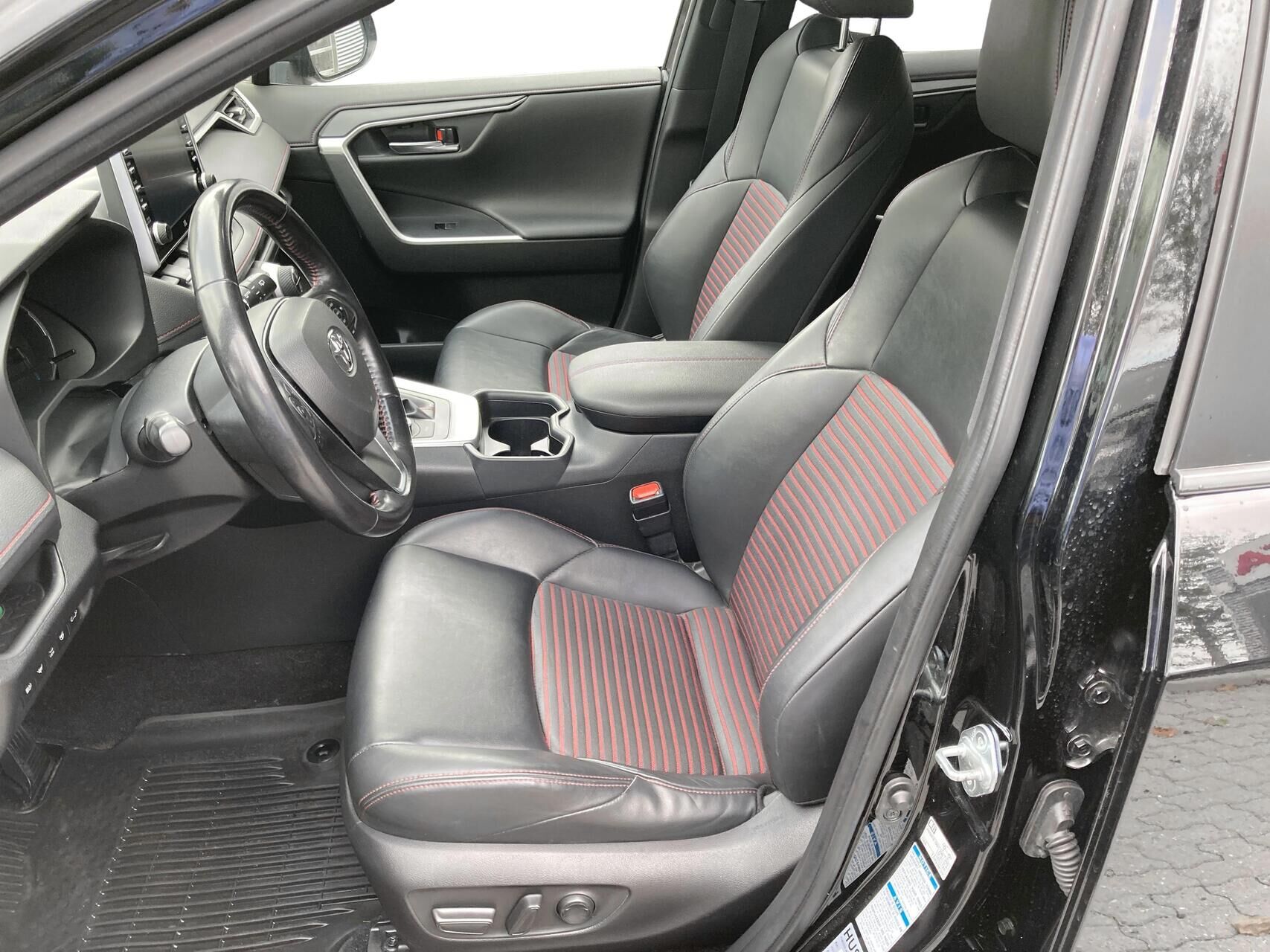 Billede af Toyota RAV4 Plug-in 2,5 Plugin-hybrid H3 Premium AWD 306HK 5d 6g Aut.