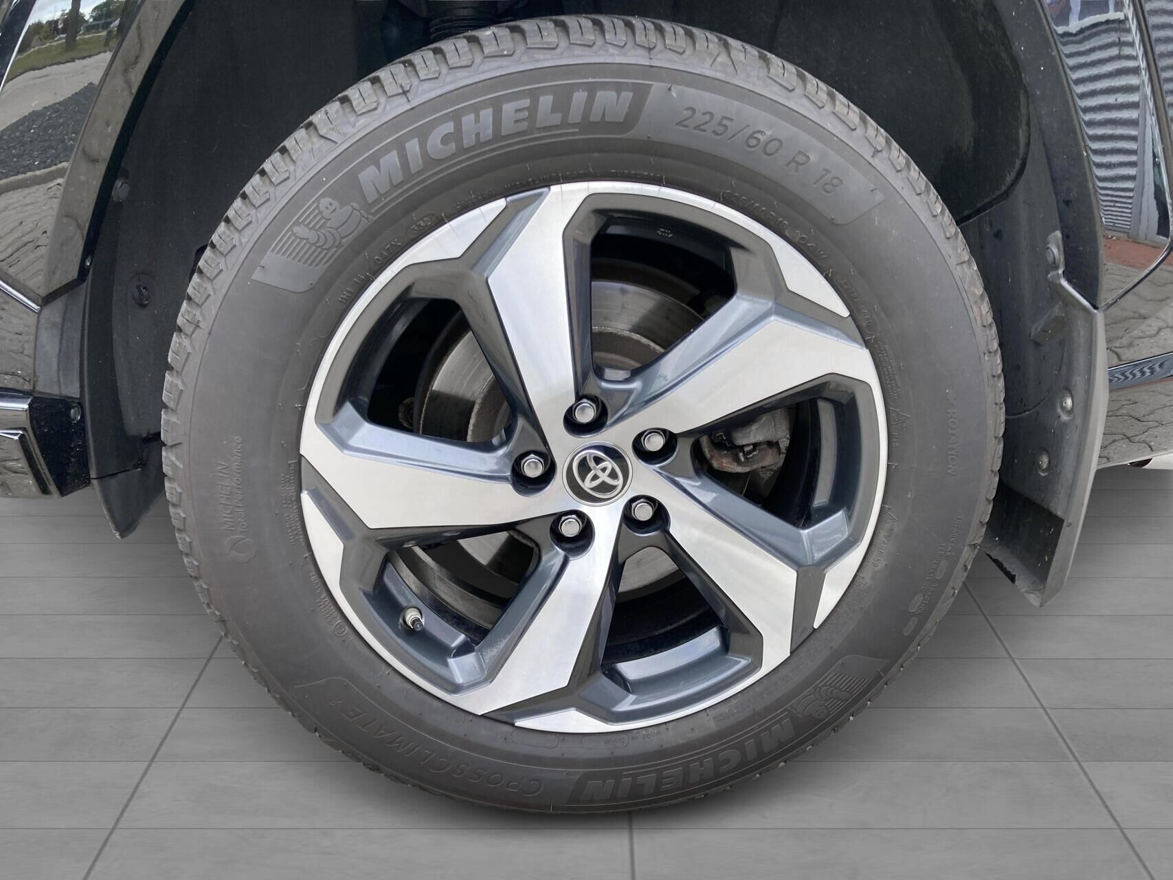 Billede af Toyota RAV4 Plug-in 2,5 Plugin-hybrid H3 Premium AWD 306HK 5d 6g Aut.