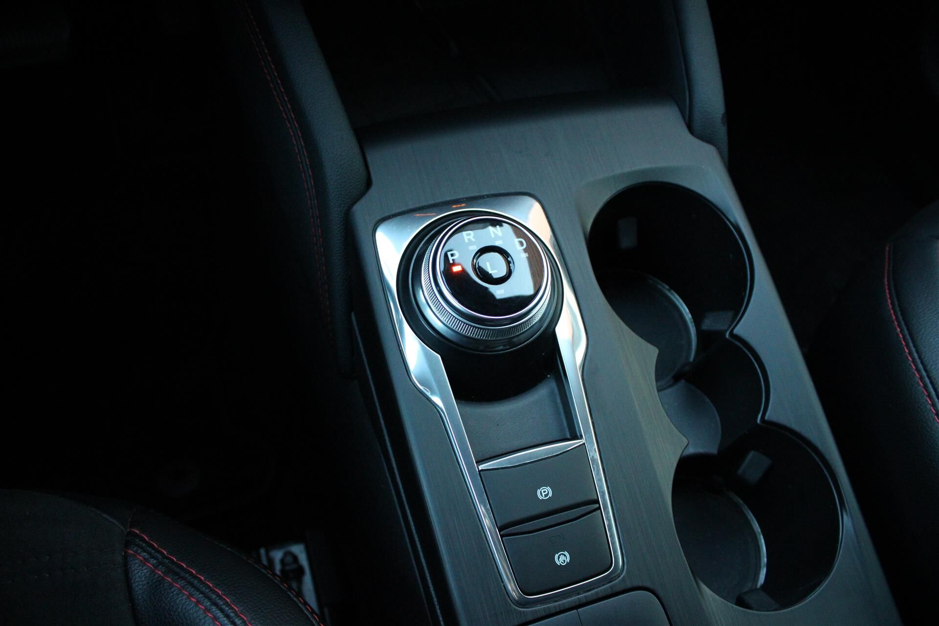 Billede af Ford Kuga 2,5 Plugin-hybrid ST-Line X CVT 225HK 5d Trinl. Gear