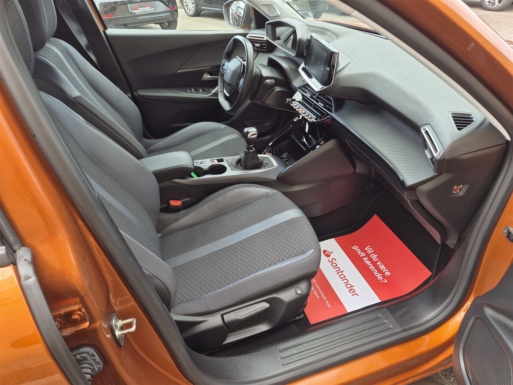 Billede af Peugeot 2008 1,2 PureTech Evolution 130HK 5d