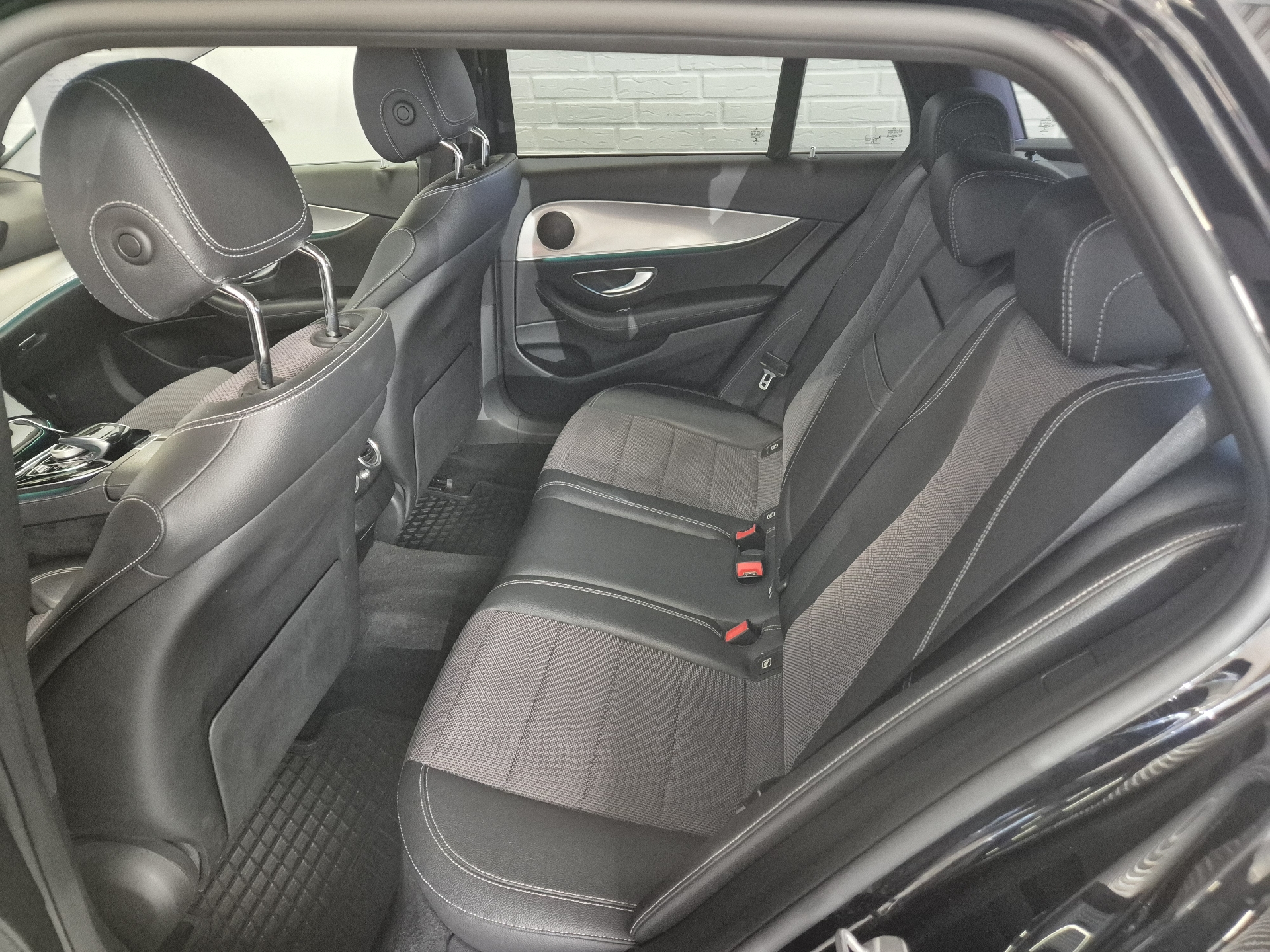 Billede af Mercedes-Benz E220 d T 2,0 D Avantgarde 9G-Tronic 194HK Stc Aut.