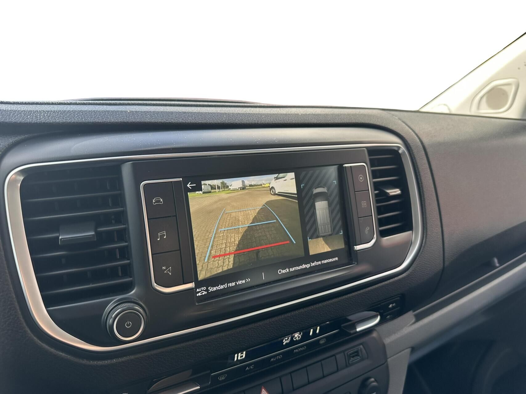 Billede af Toyota Proace Electric Long EL Comfort Masterpakke m/Dobbelt bagdør 136HK Van Aut.