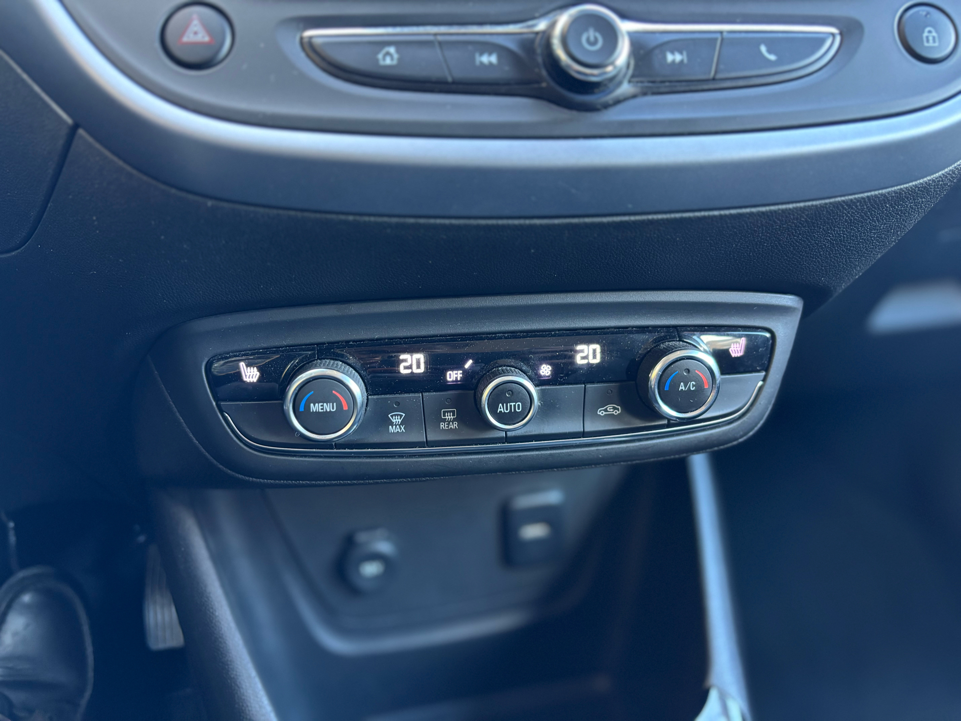 Billede af Opel Crossland X 1,2 Turbo Enjoy Start/Stop 110HK 5d