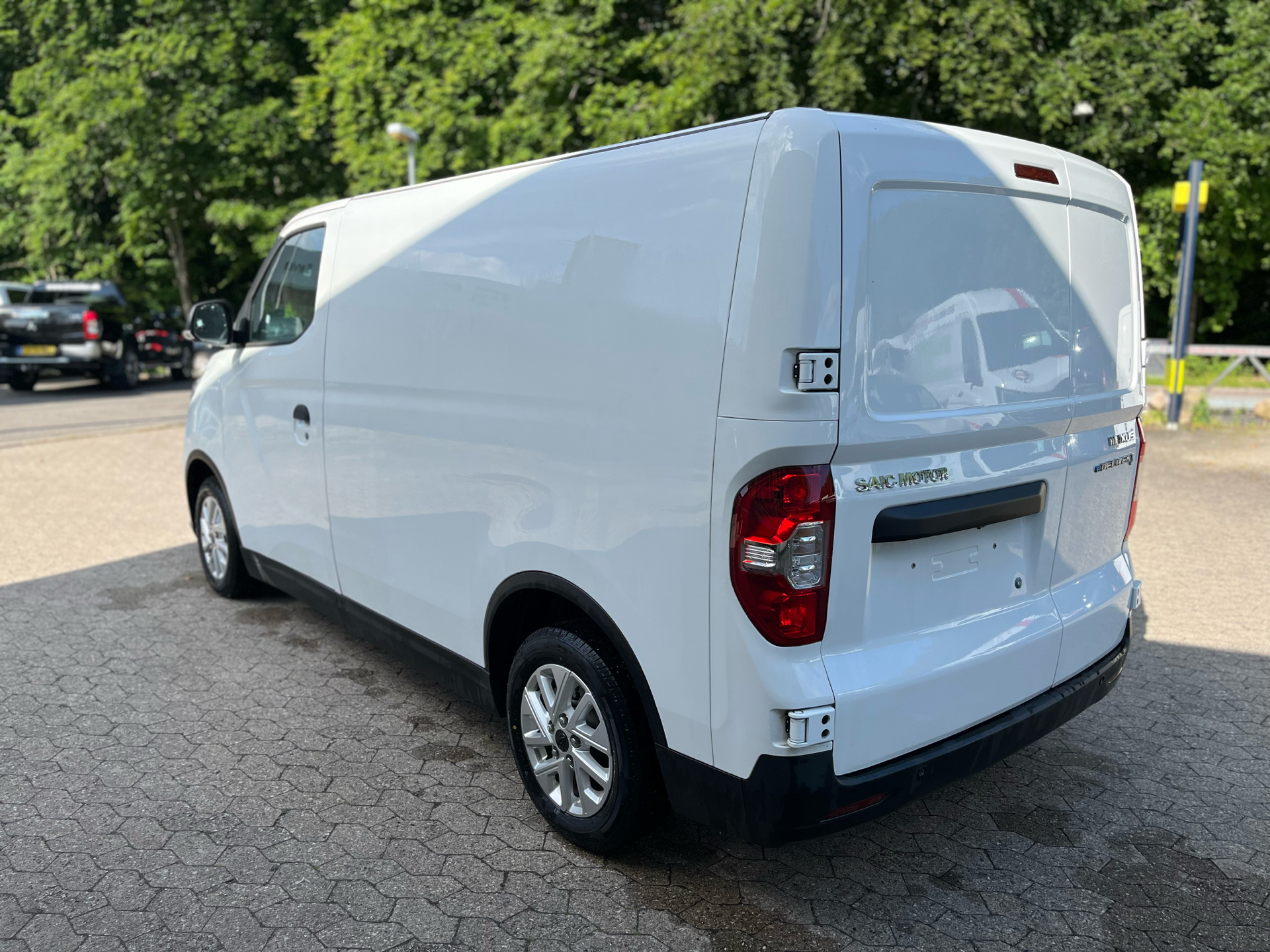 Billede af Maxus e-Deliver 3 SWB EL 122HK Van Trinl. Gear