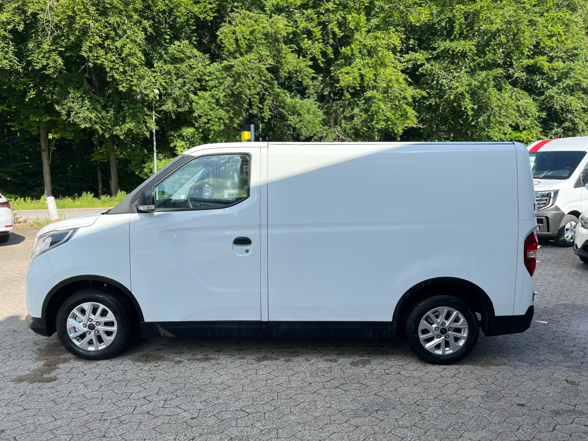 Billede af Maxus e-Deliver 3 SWB EL 122HK Van Trinl. Gear