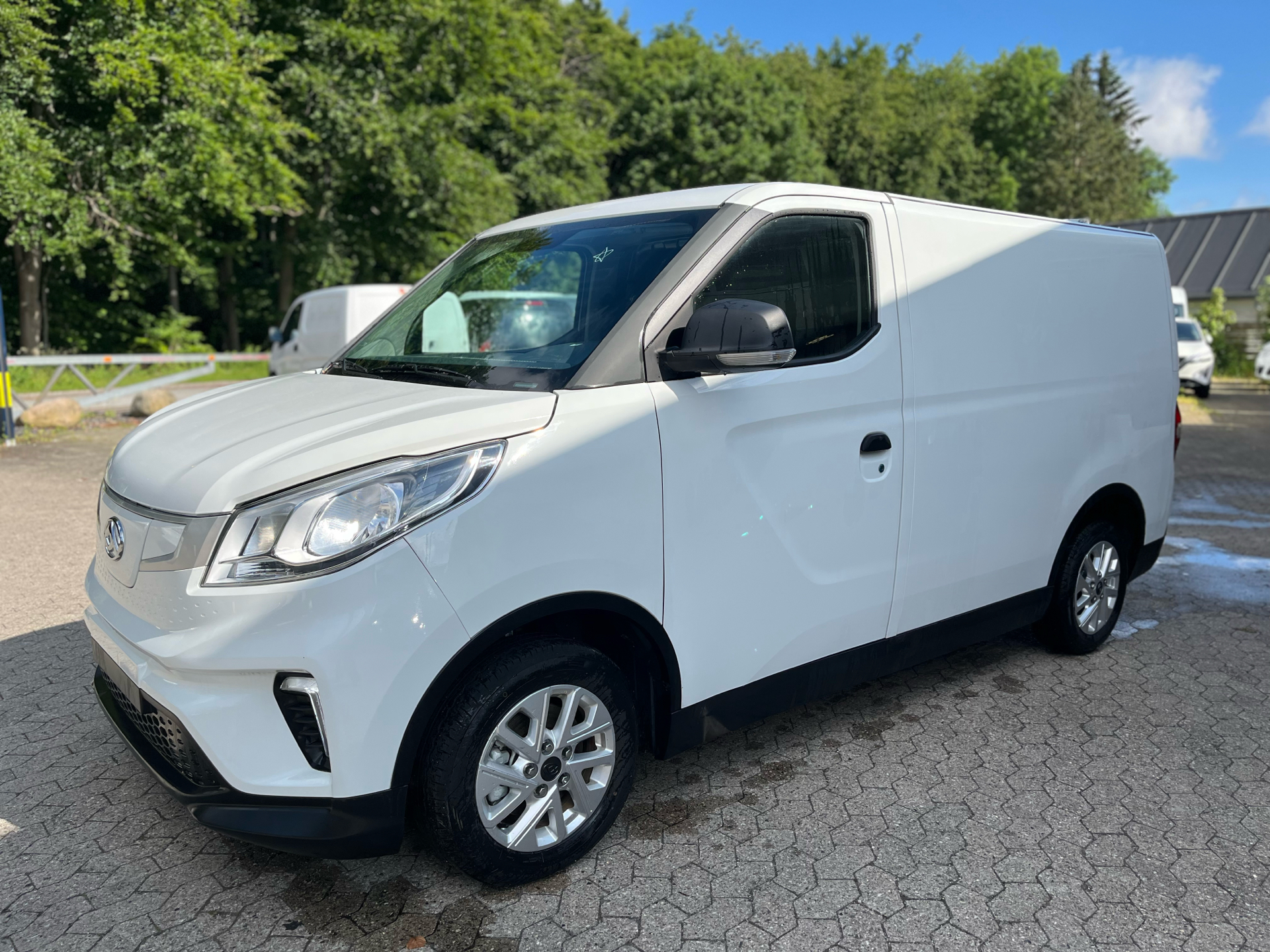 Billede af Maxus e-Deliver 3 SWB EL 122HK Van Trinl. Gear