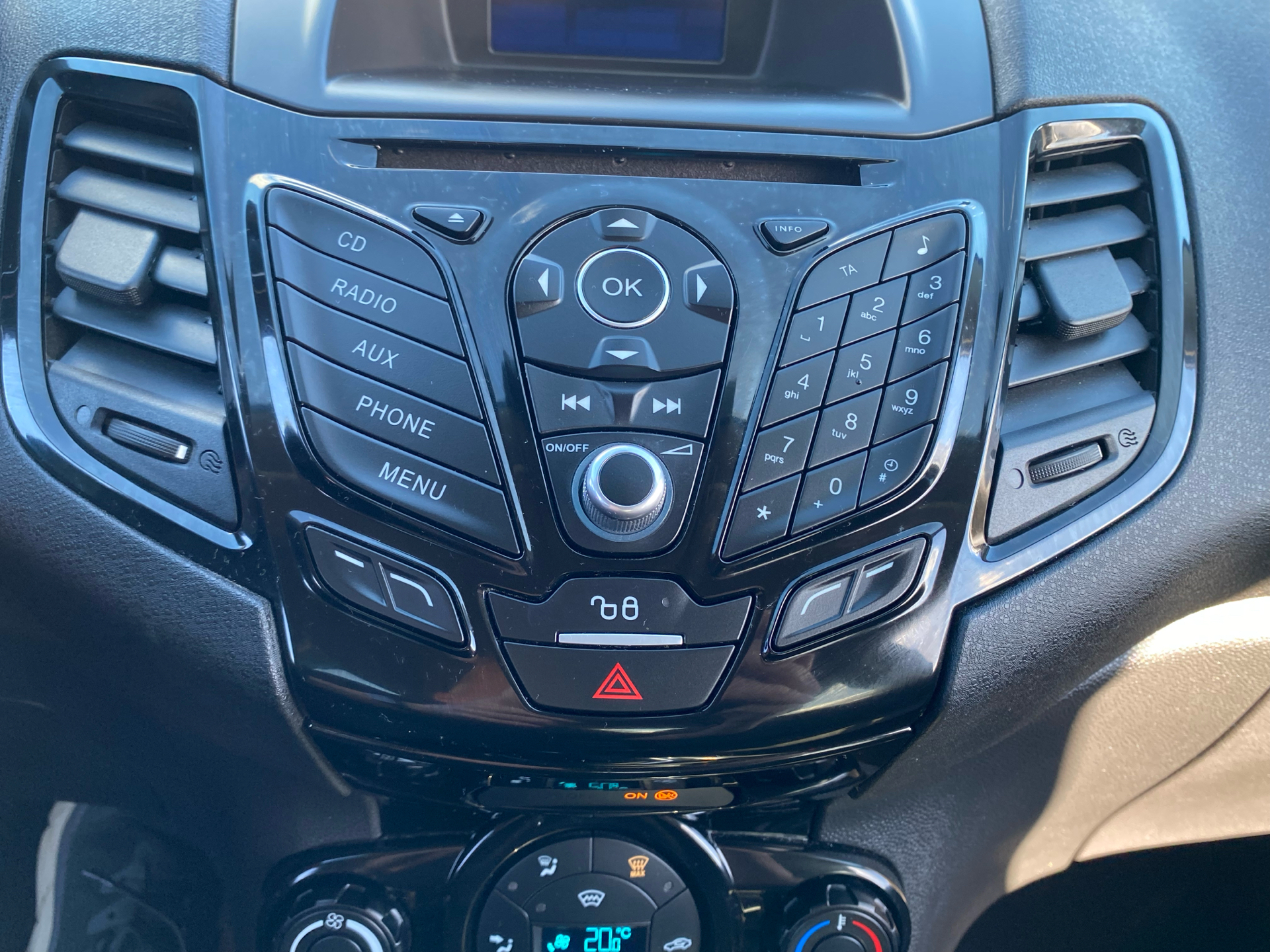 Billede af Ford Fiesta 1,0 EcoBoost Titanium Fun Start/Stop 100HK 5d