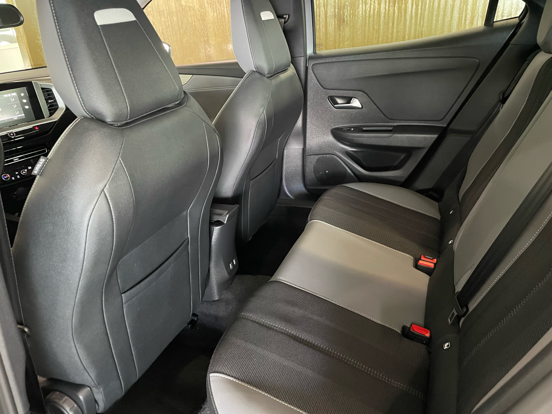 Billede af Opel Mokka-e EL Elegance 136HK 5d Aut.