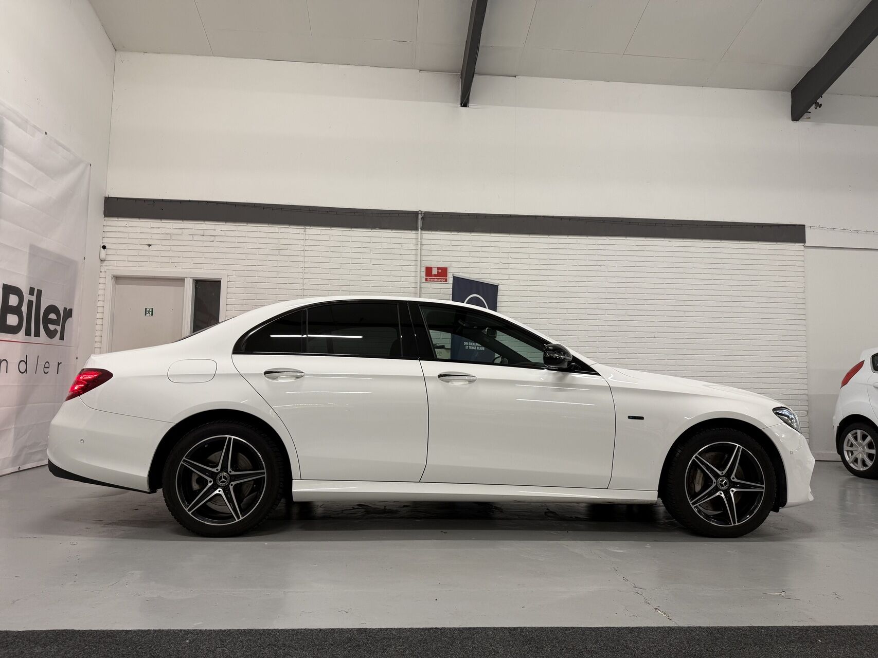 Billede af Mercedes-Benz E300 de 2,0 Plugin-hybrid AMG Line 9G-Tronic 306HK 9g Aut.