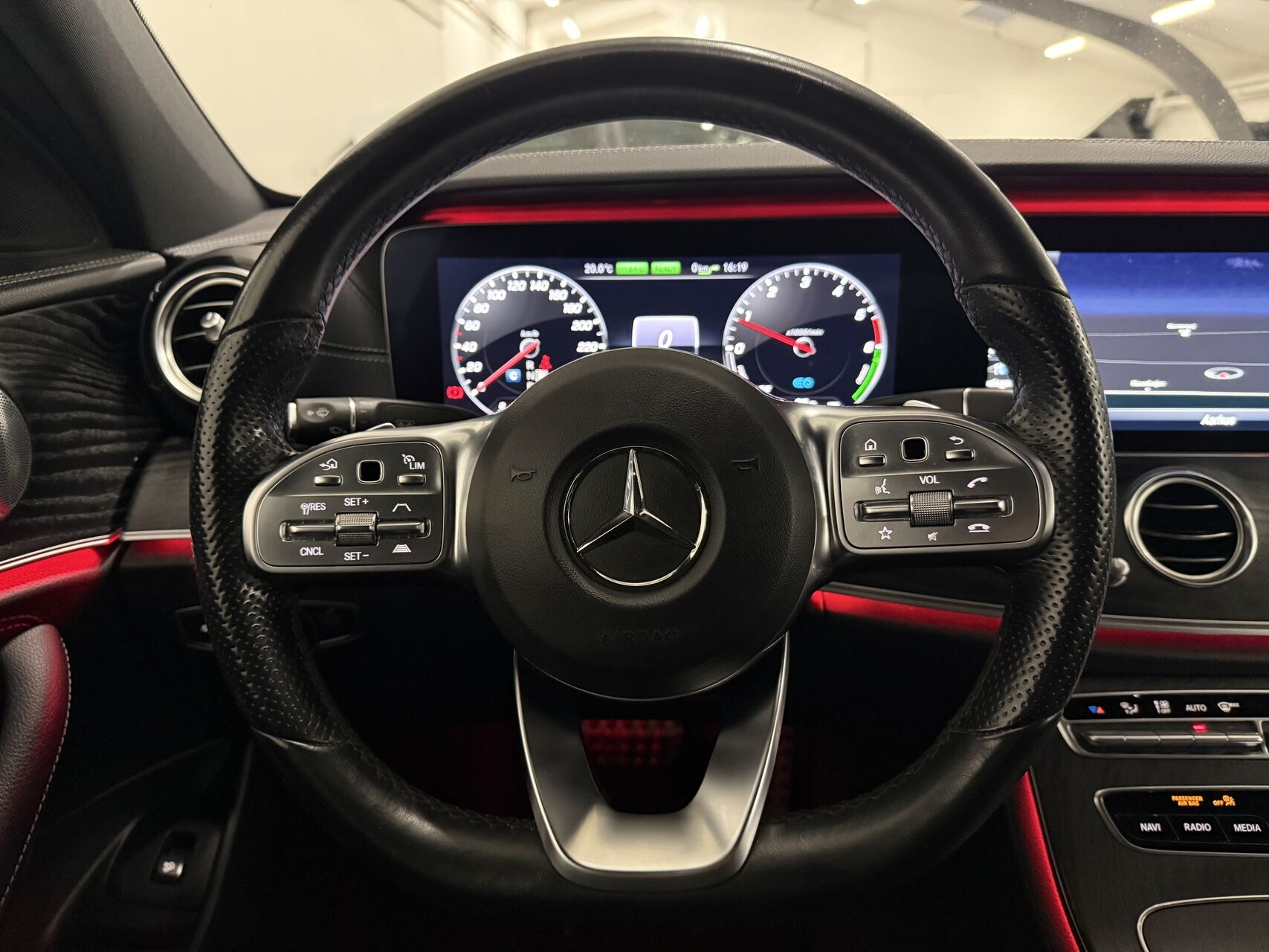 Billede af Mercedes-Benz E300 de 2,0 Plugin-hybrid AMG Line 9G-Tronic 306HK 9g Aut.