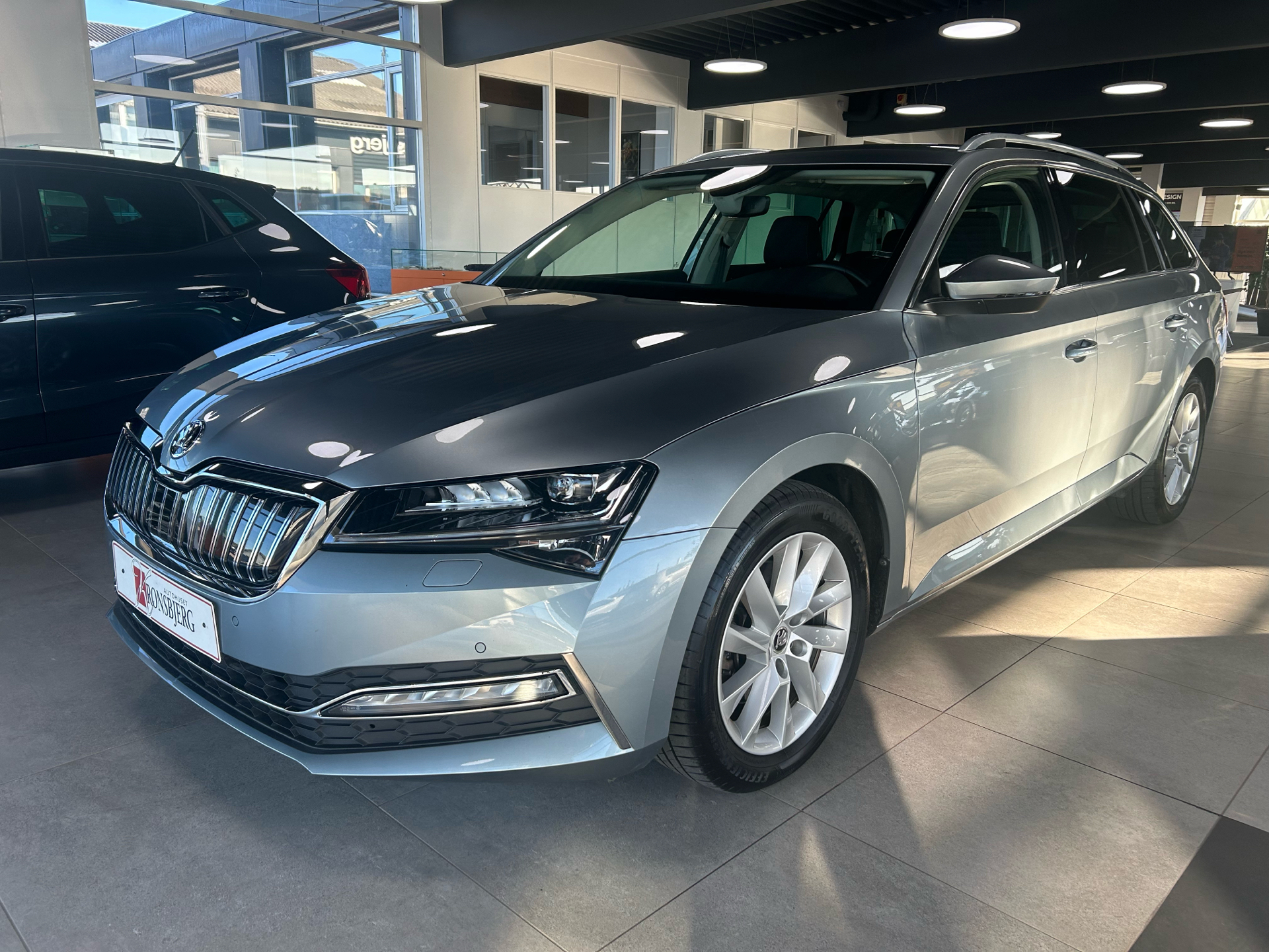 Billede af Skoda Superb Combi 1,4 TSI  Plugin-hybrid iV DSG 218HK Stc 6g Aut.