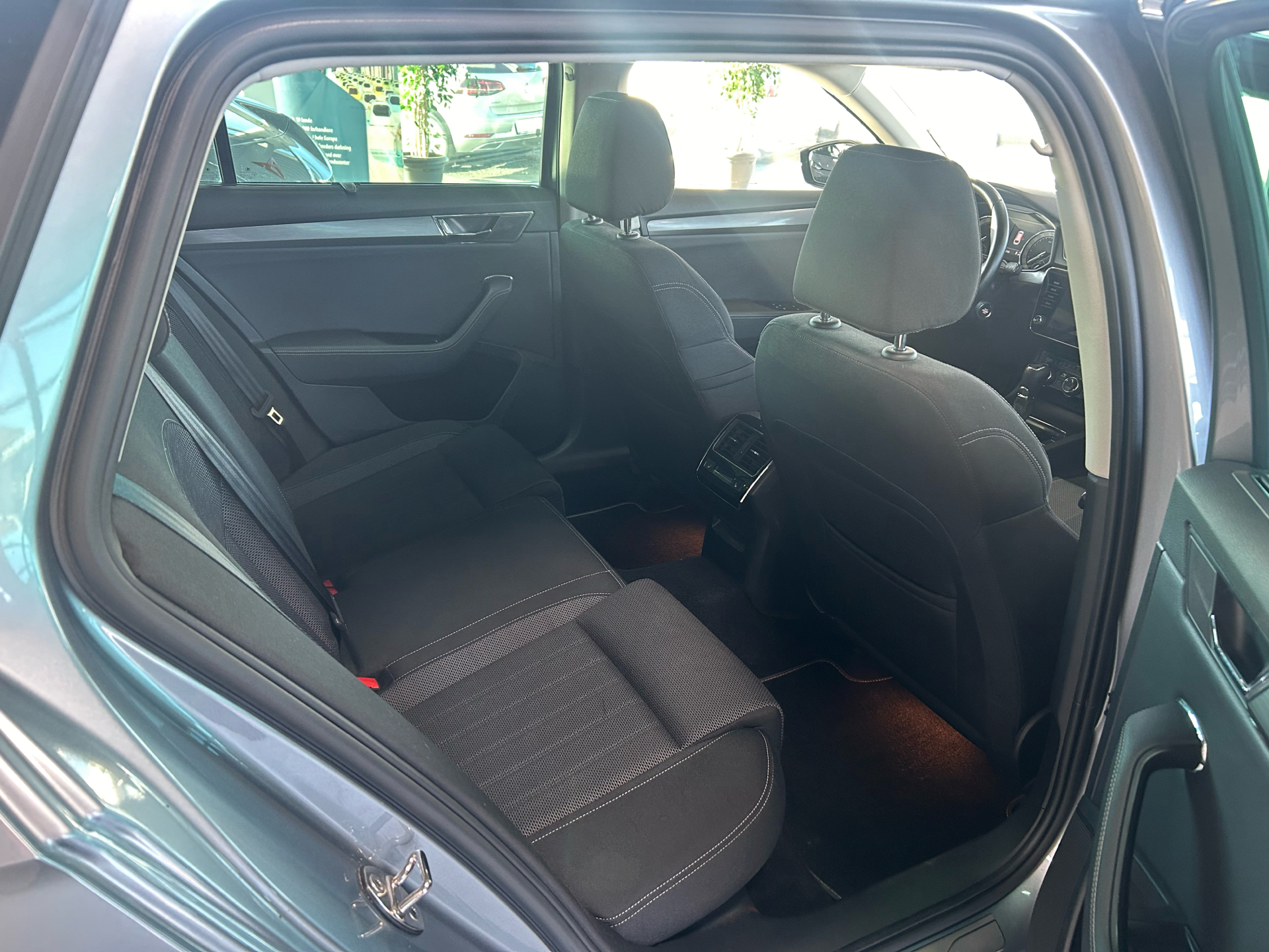 Billede af Skoda Superb Combi 1,4 TSI  Plugin-hybrid iV DSG 218HK Stc 6g Aut.