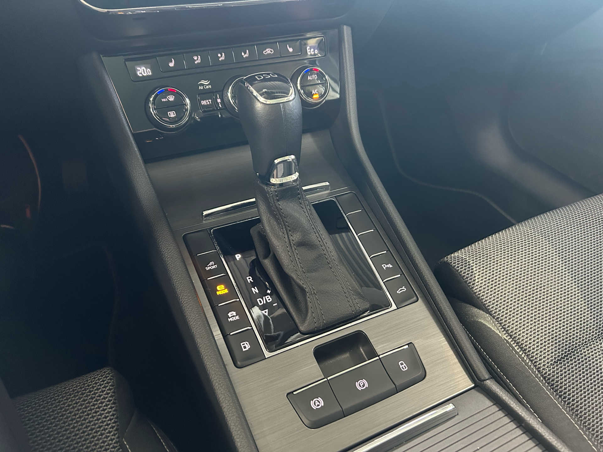 Billede af Skoda Superb Combi 1,4 TSI  Plugin-hybrid iV DSG 218HK Stc 6g Aut.