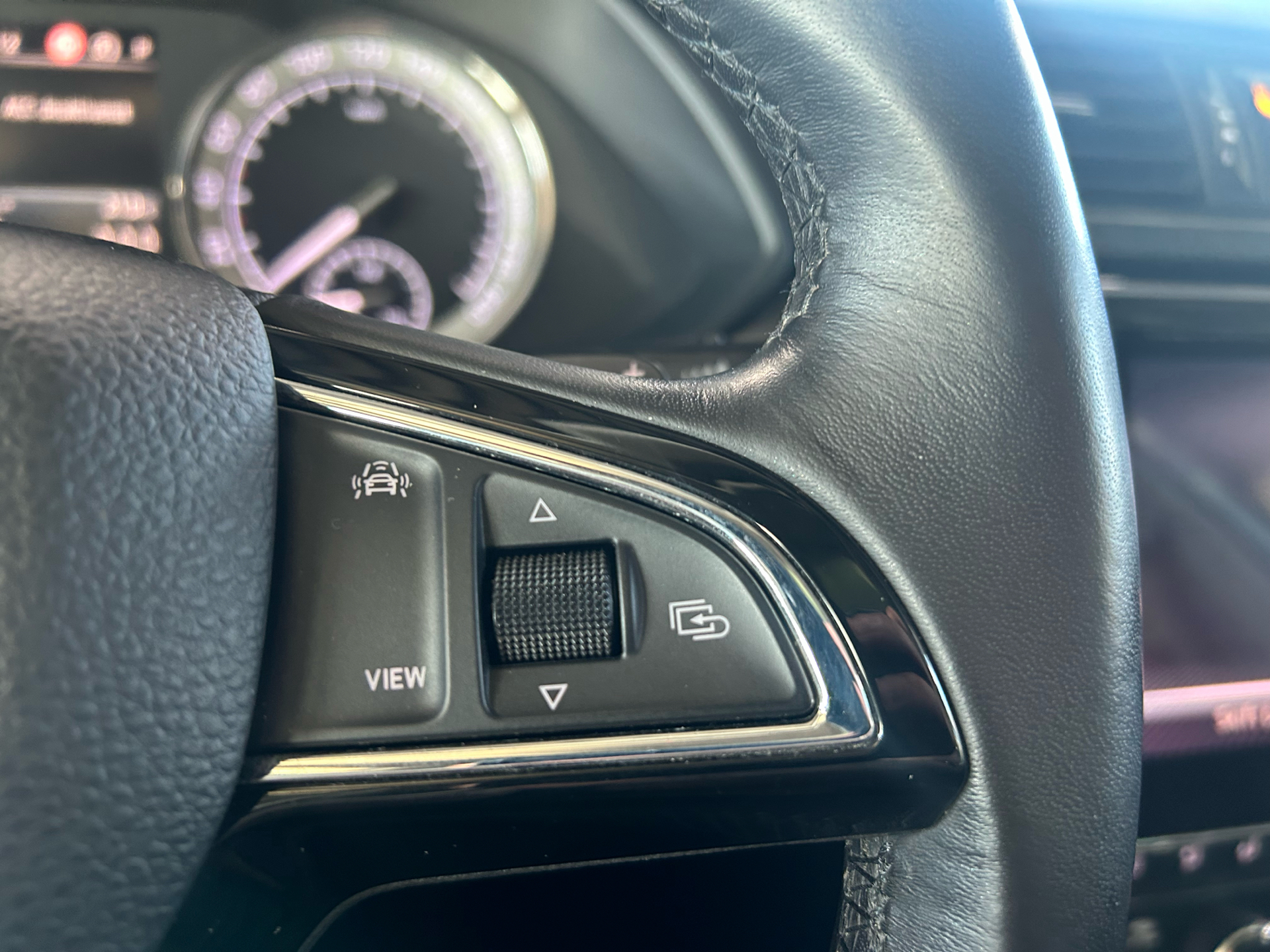 Billede af Skoda Superb Combi 1,4 TSI  Plugin-hybrid iV DSG 218HK Stc 6g Aut.