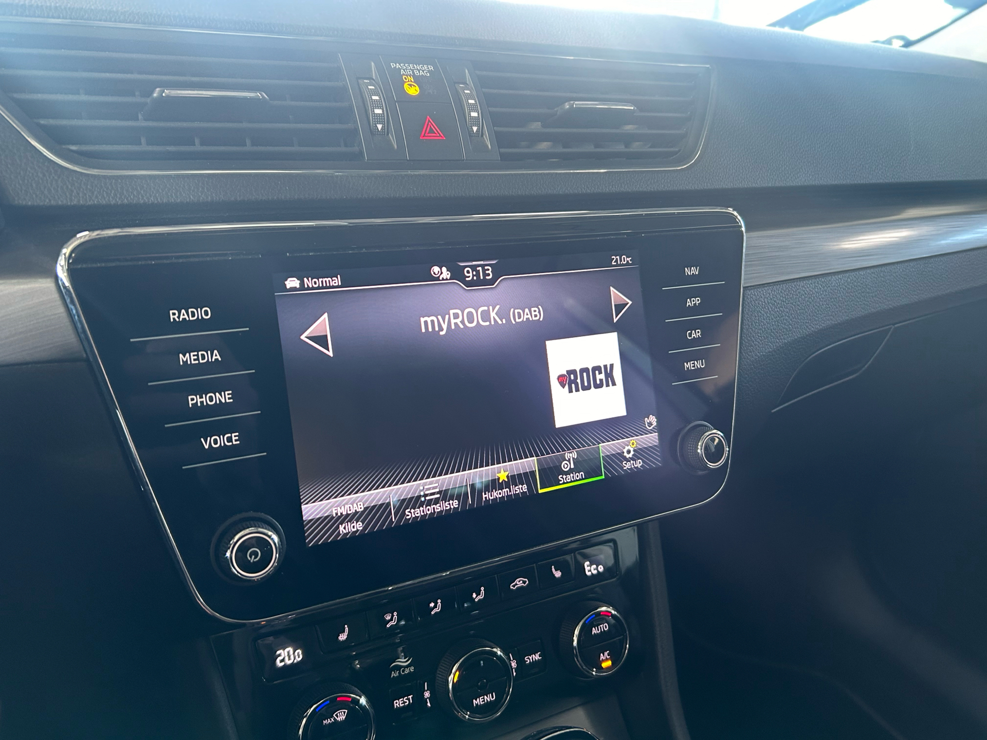 Billede af Skoda Superb Combi 1,4 TSI  Plugin-hybrid iV DSG 218HK Stc 6g Aut.