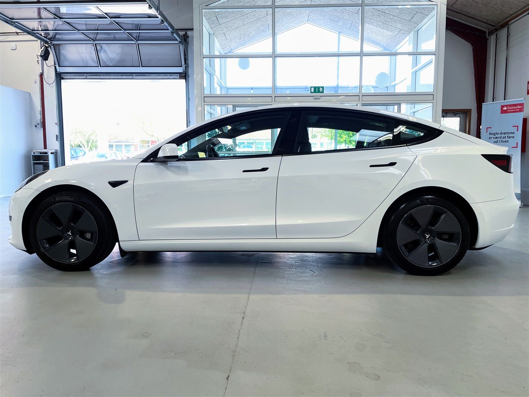 Billede af Tesla Model 3 EL Standard Range 283HK Aut.